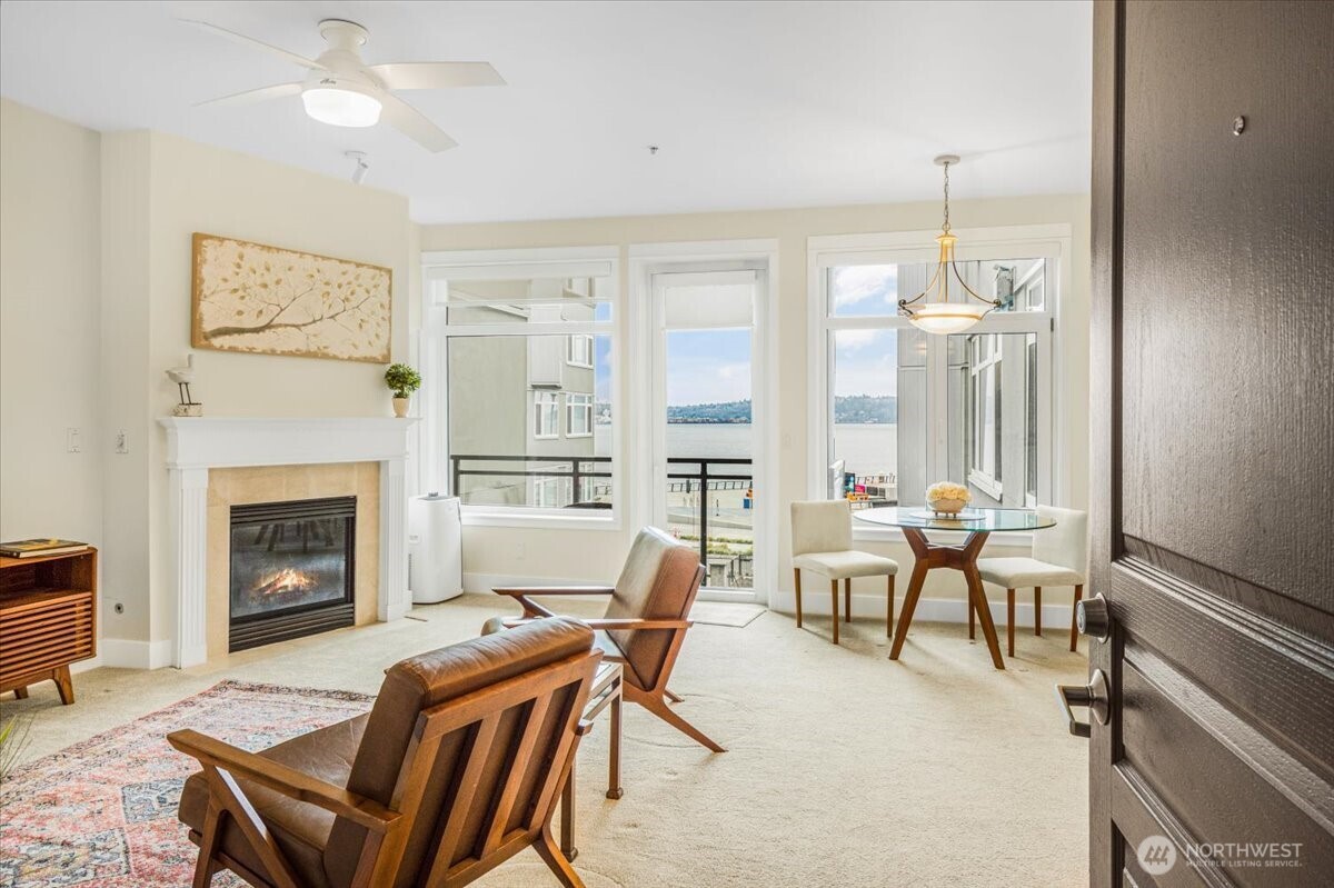 Photos of 1900 Alaskan Way Apt 309 Seattle WA 98101