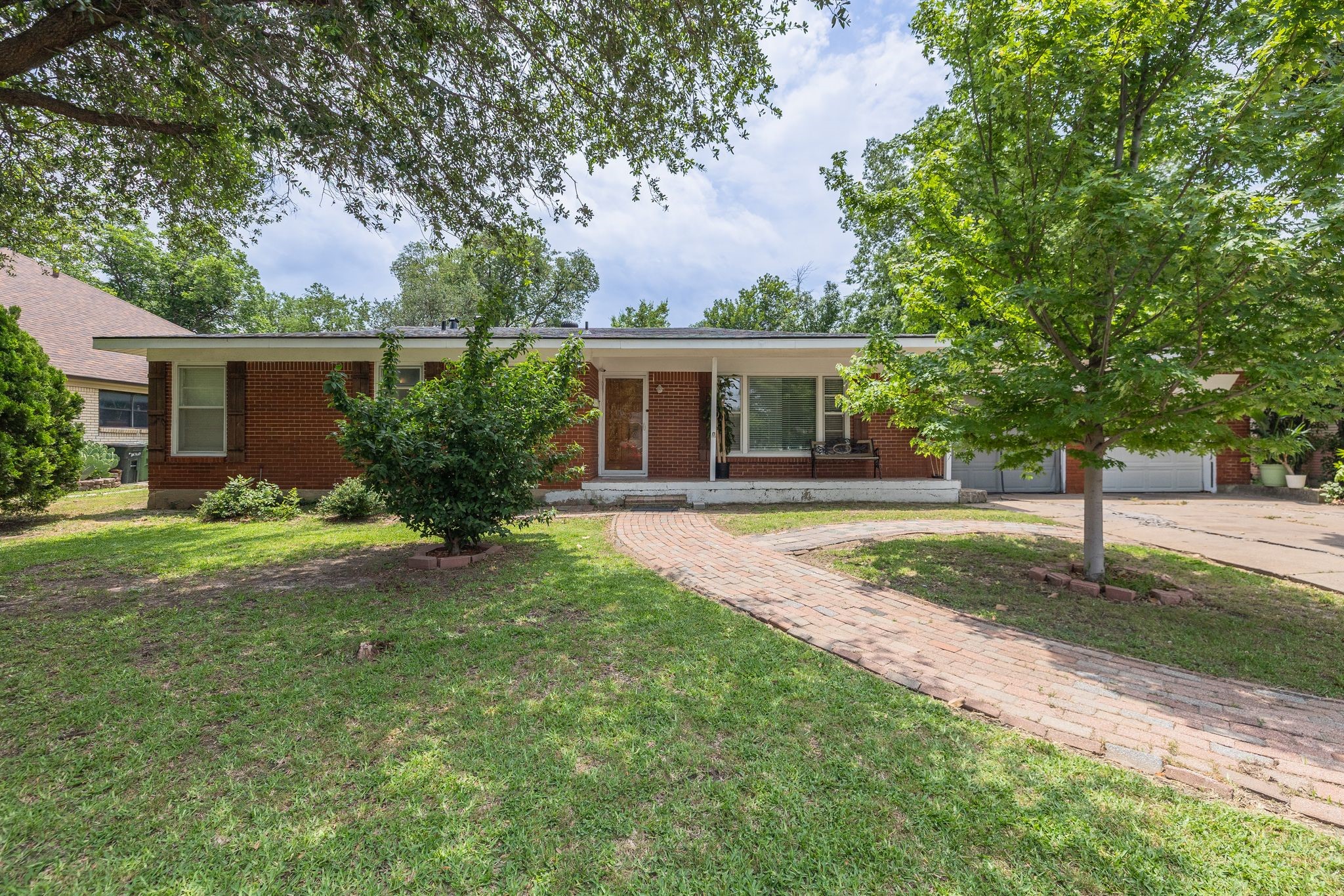 Photos of 6720 Davidson St Richland Hills TX 76118