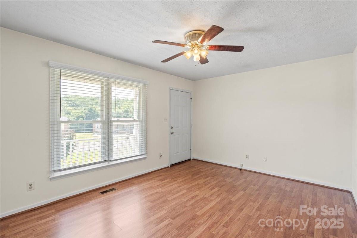 Photos of 1504 Andicot Ln Shelby NC 28152