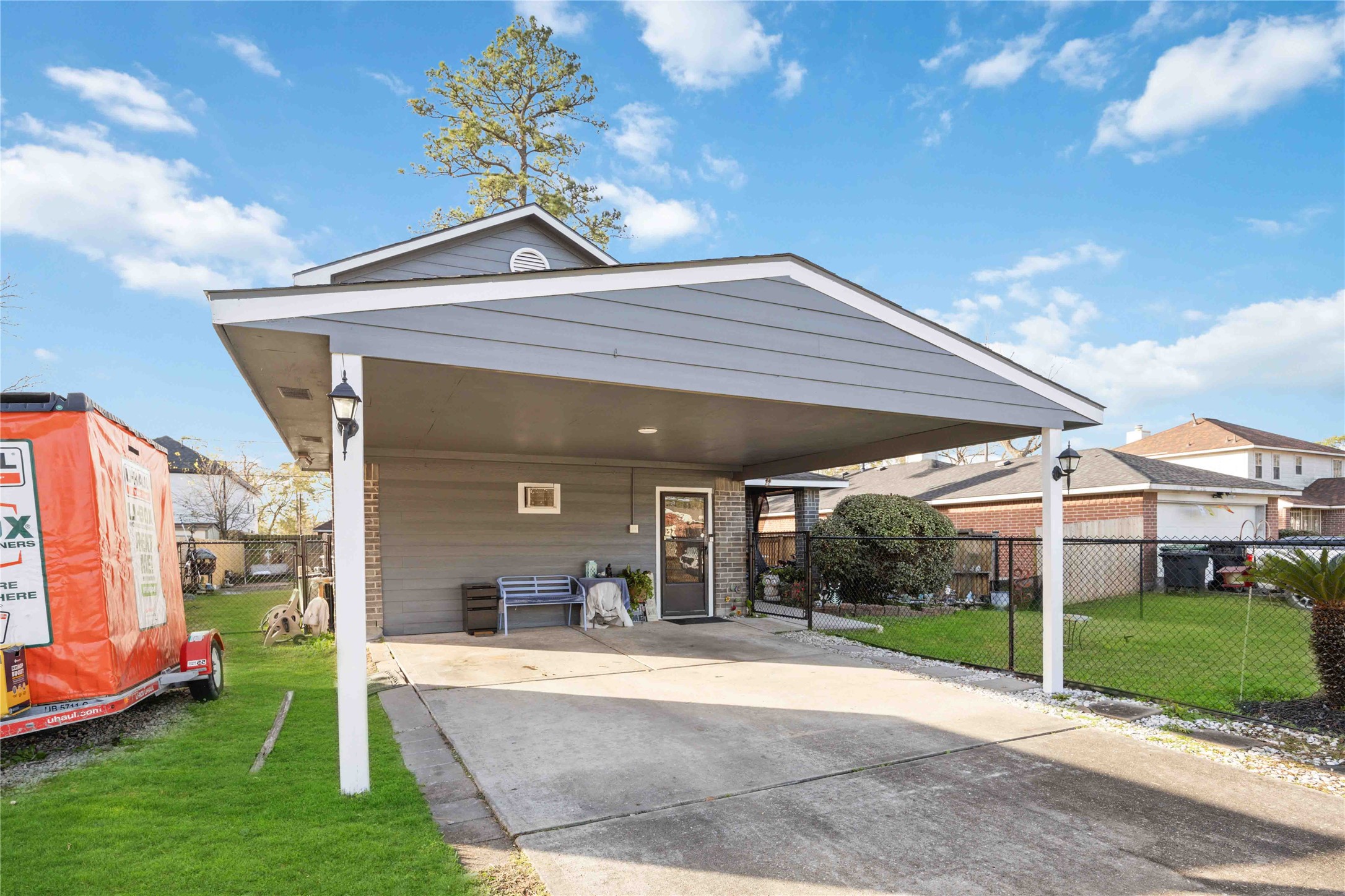 Photos of 8202 Caddo Rd Houston TX 77078