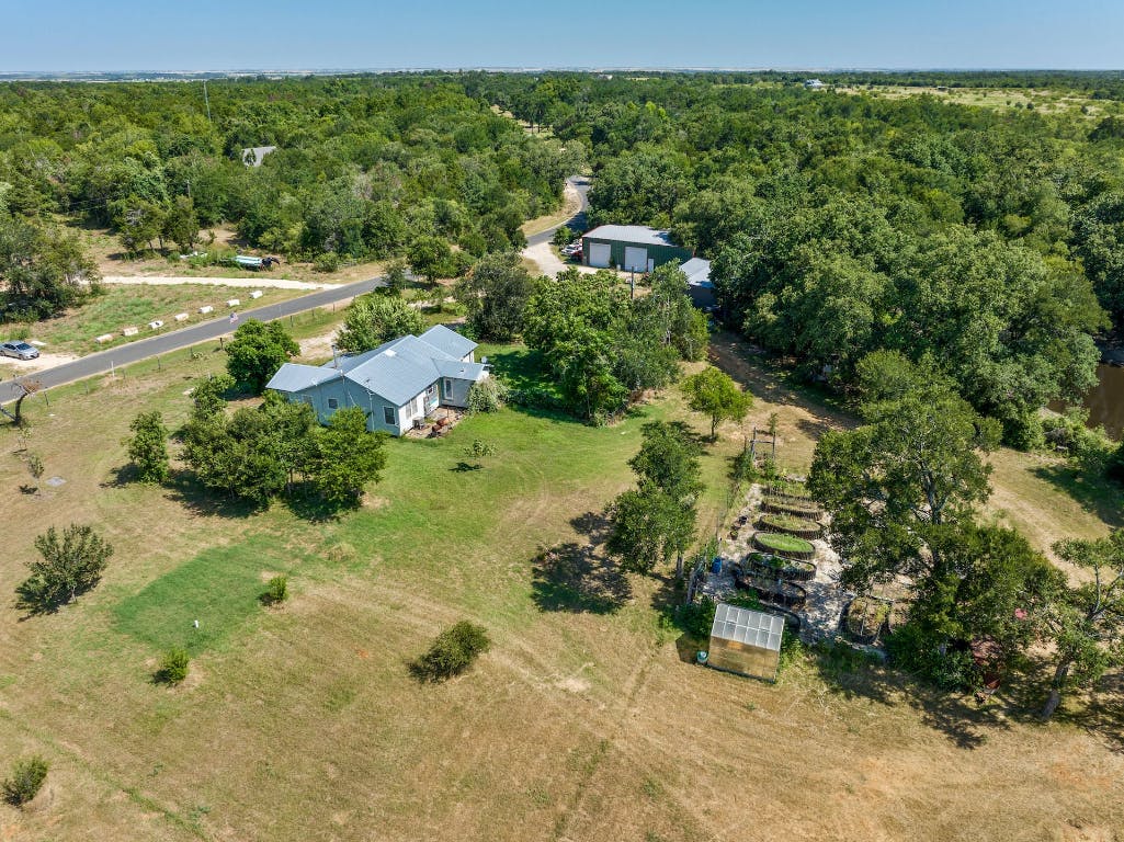 Photos of 681 County Road 474 Elgin TX 78621