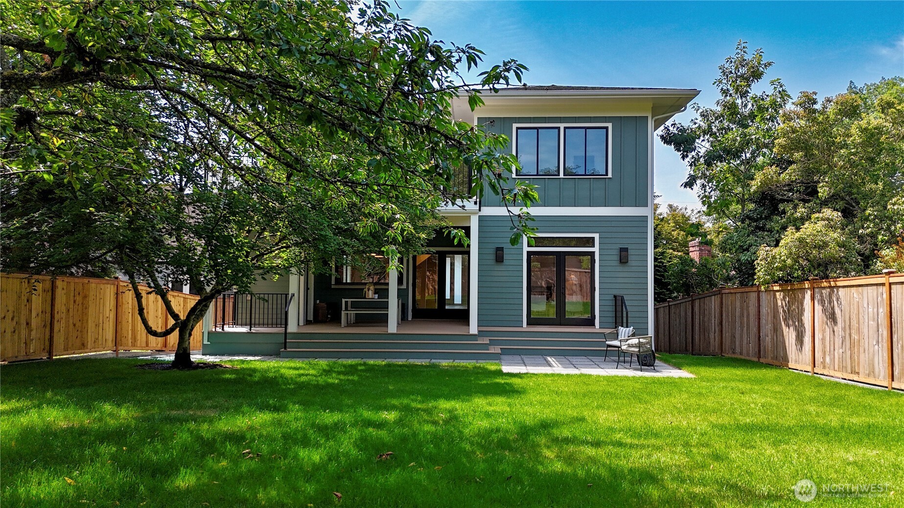 Photos of 4338 NE 58th St Seattle WA 98105