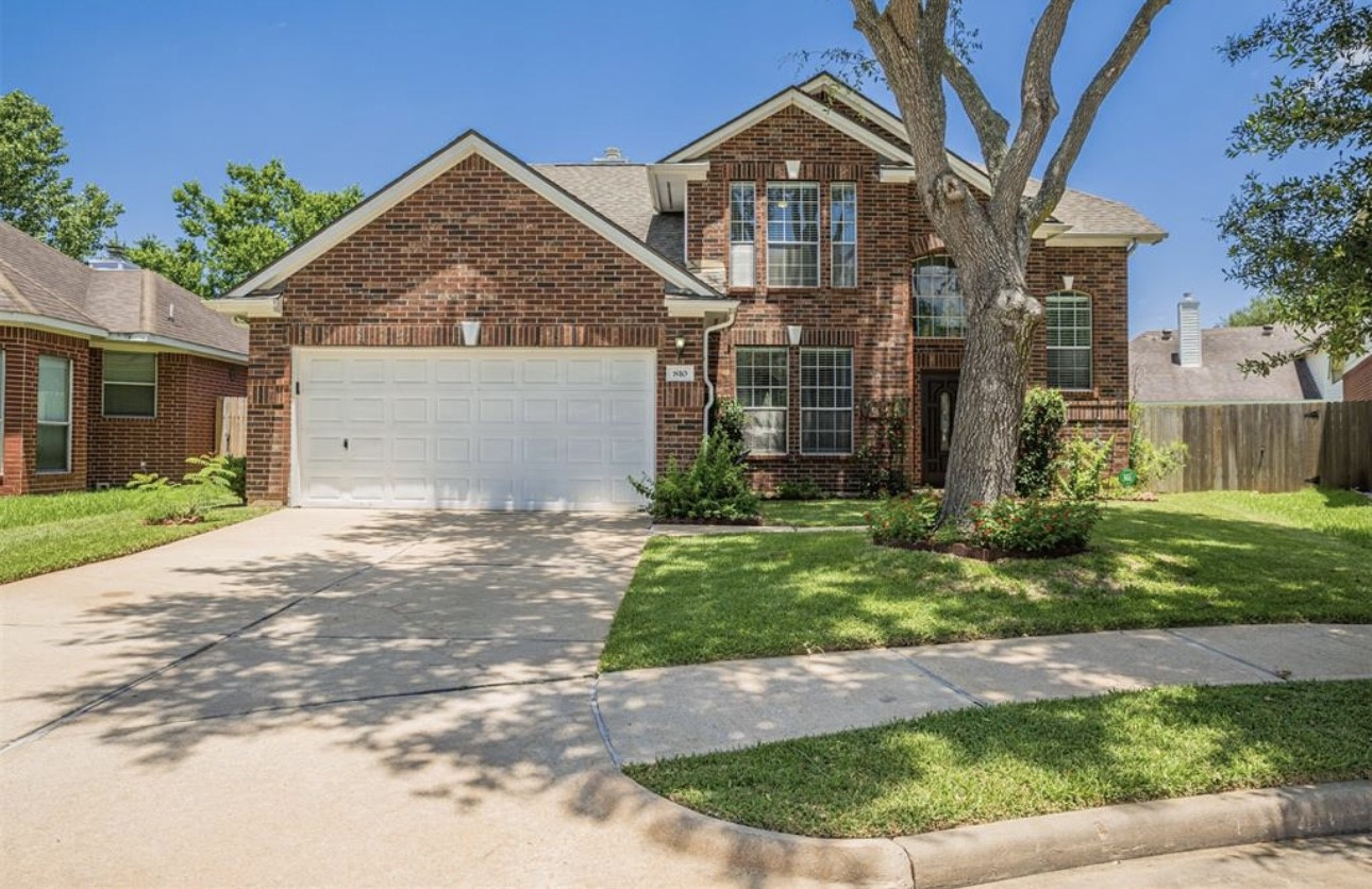 Photos of 810 Featherbrook Ct Sugar Land TX 77479