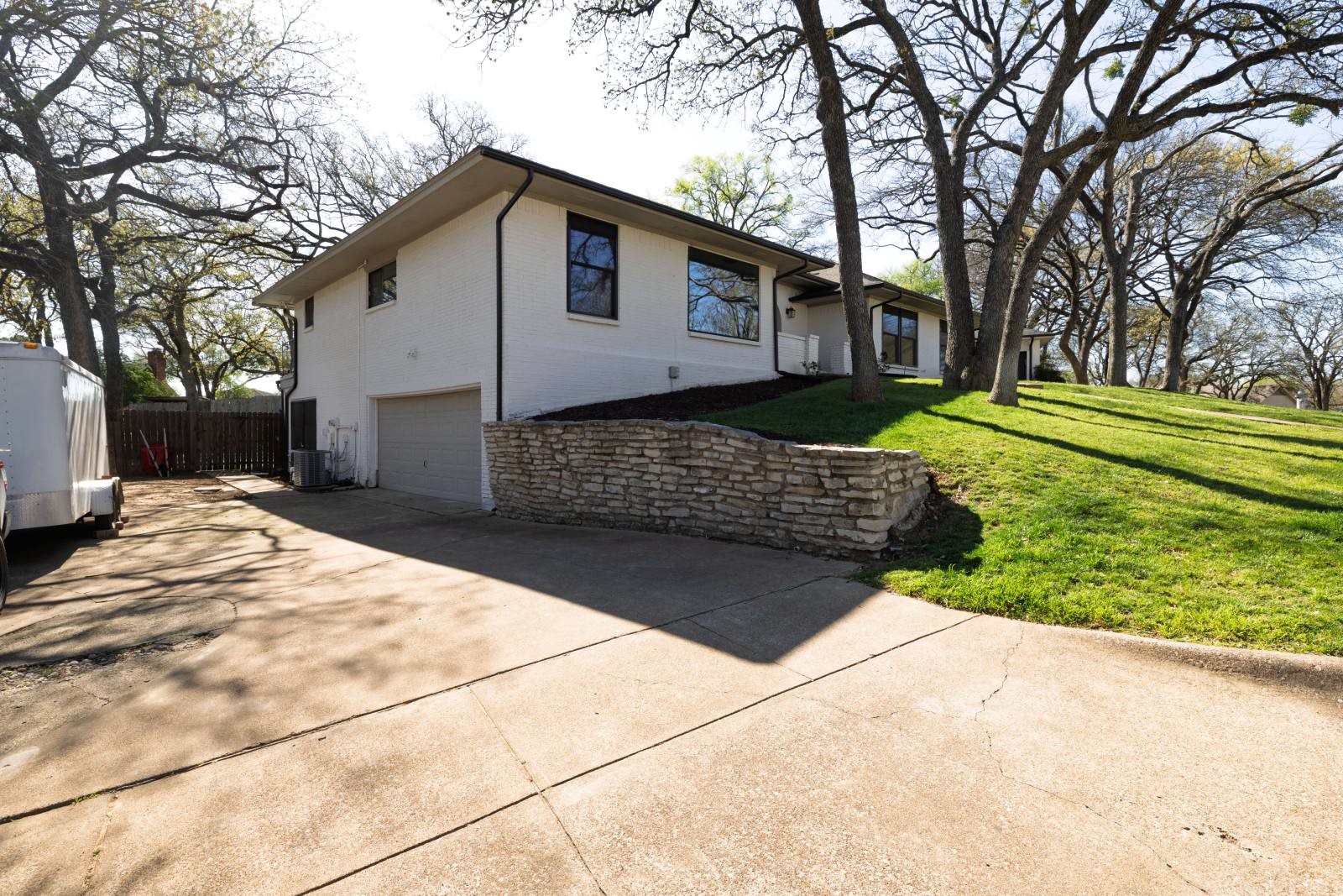Photos of 2109 Prestonwood Dr Arlington TX 76012