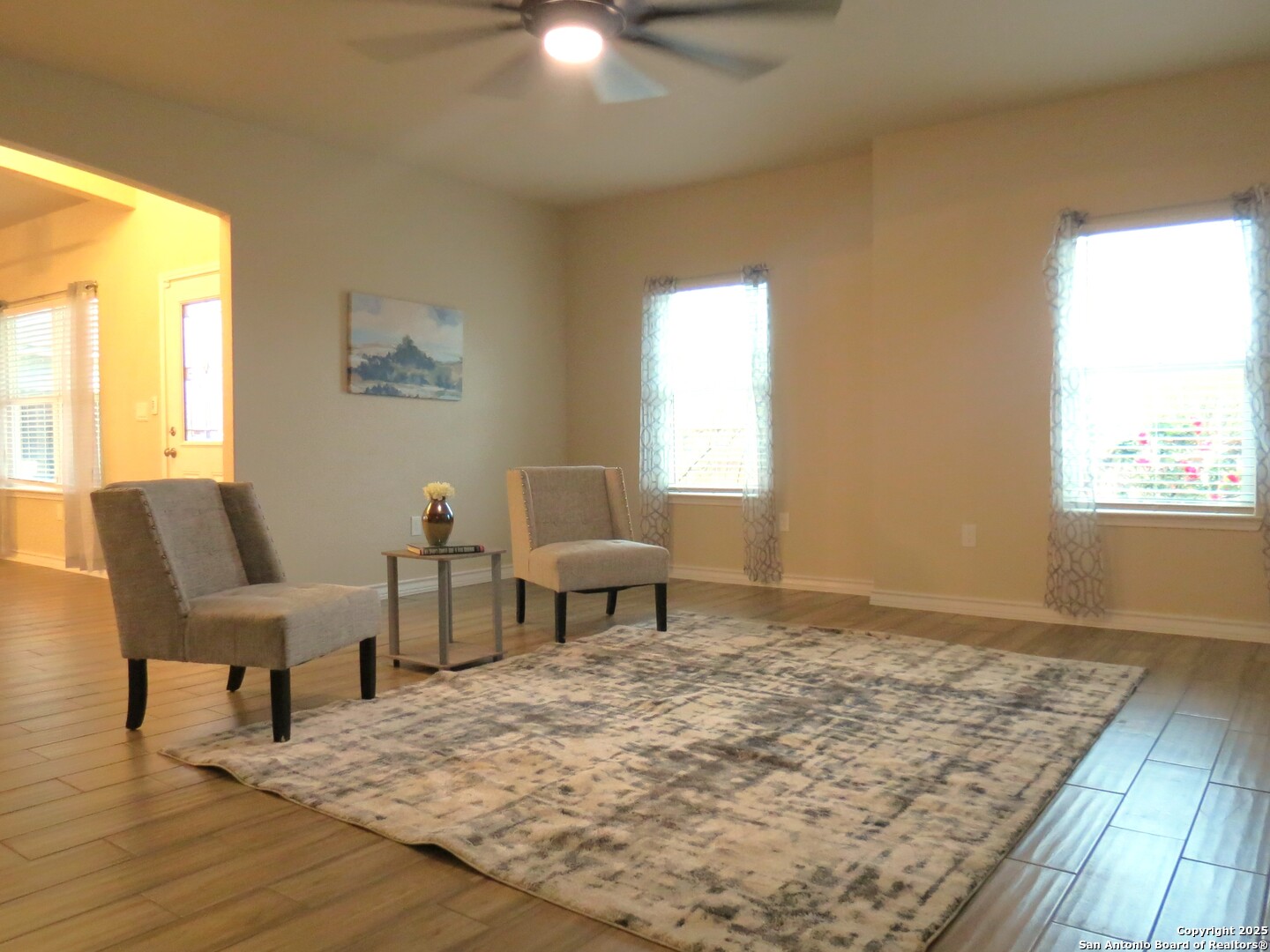 Photos of 740 Crestview Floresville TX 78114