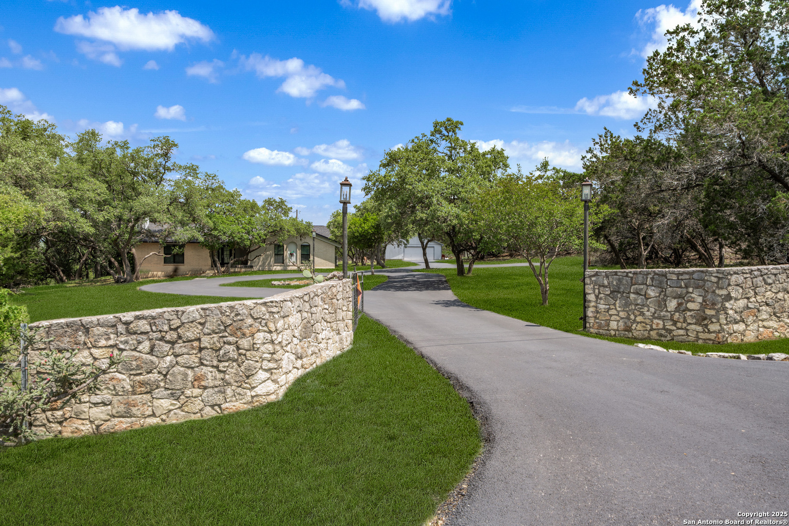 Photos of 1397 Desert Gold Boerne TX 78006