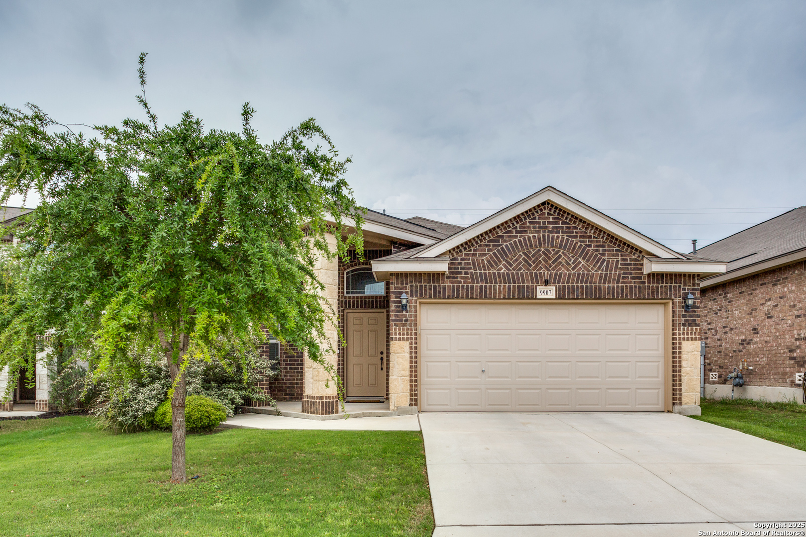 Photos of 9907 Bricewood Hl San Antonio TX 78254