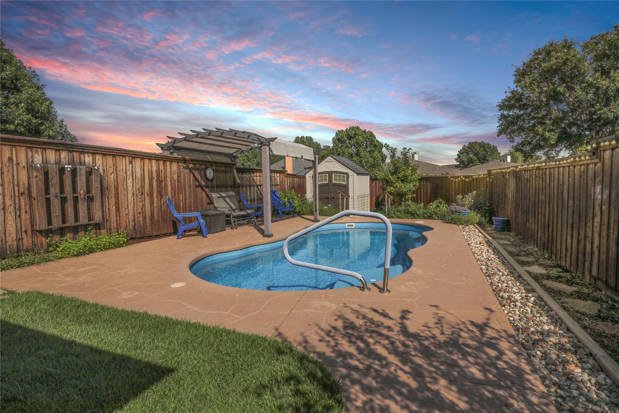 Photos of 1155 Wake Forest Dr Lewisville TX 75077