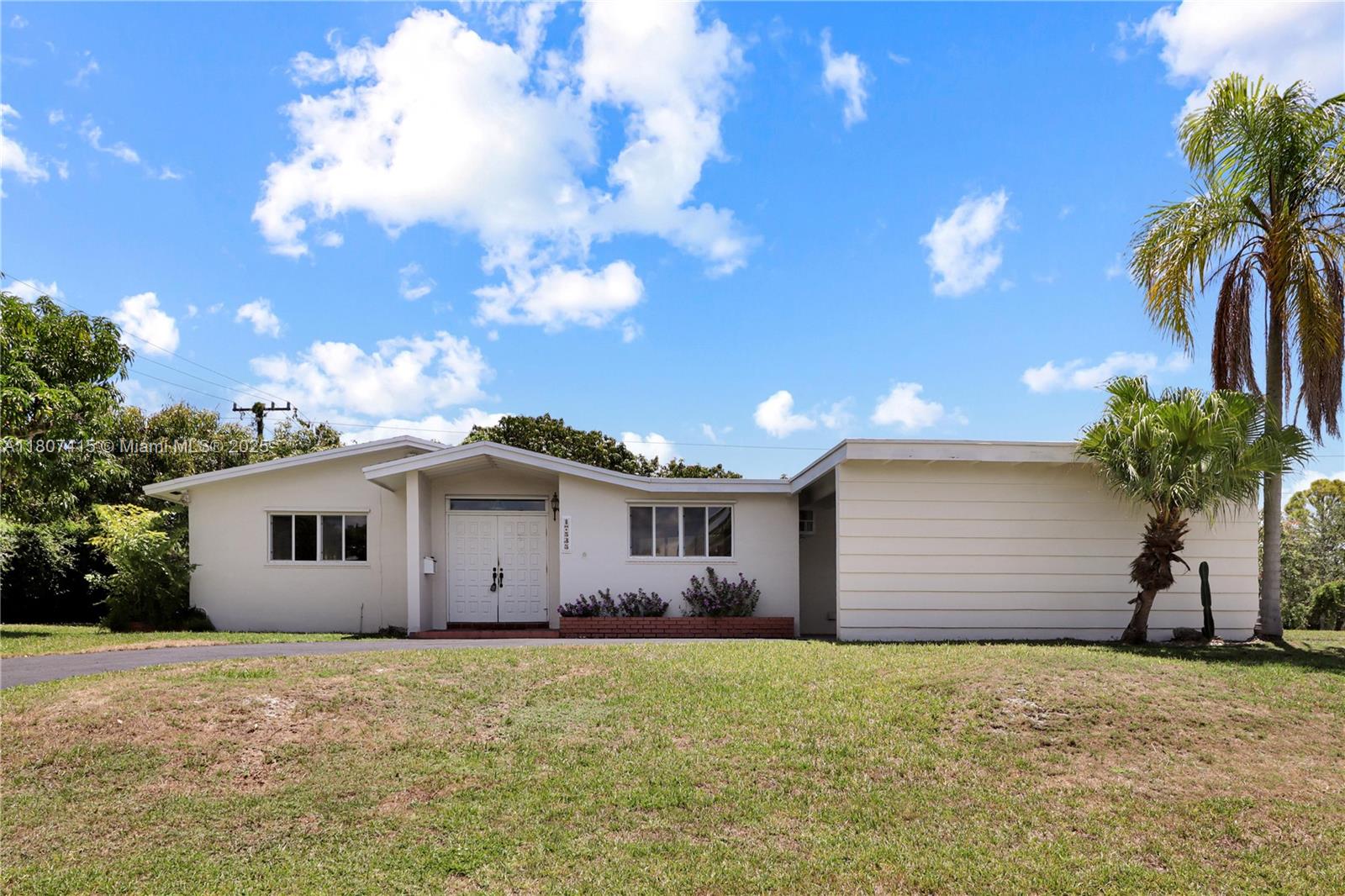 Photos of 17535 SW 91st Ave Palmetto Bay FL 33157