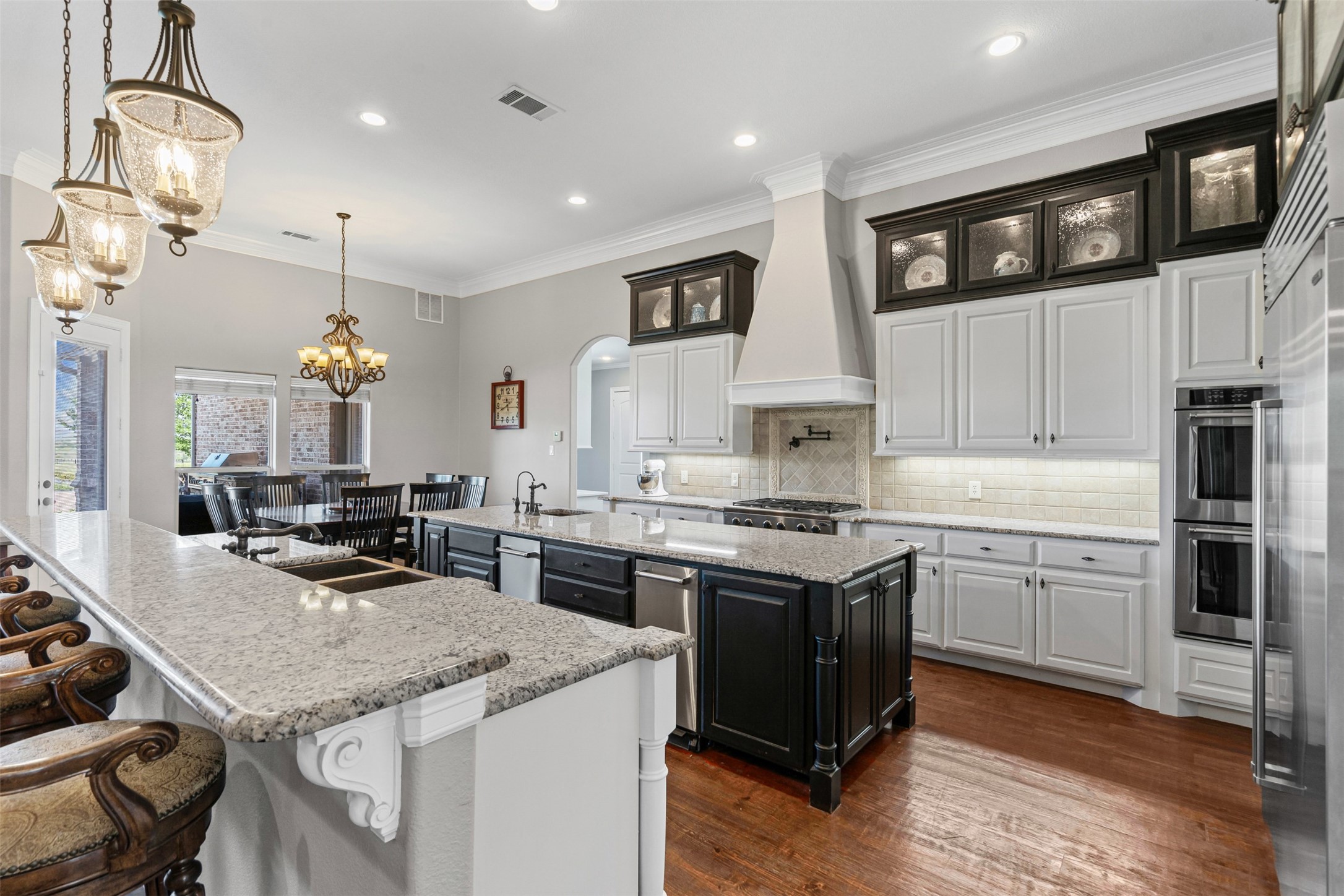 Photos of 9809 Harbour View Ln Fort Worth TX 76179