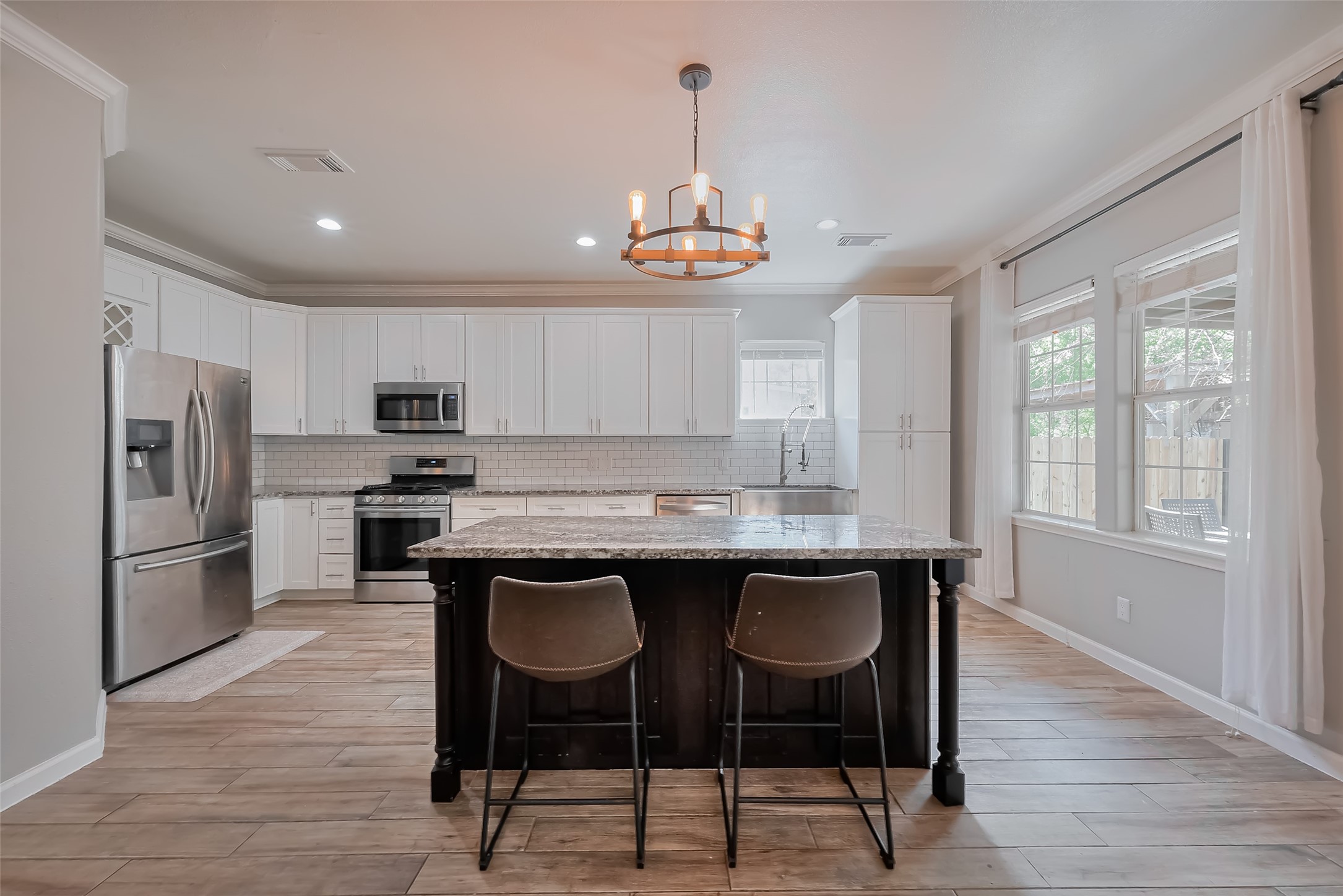 Photos of 1525 Deats Rd Dickinson TX 77539