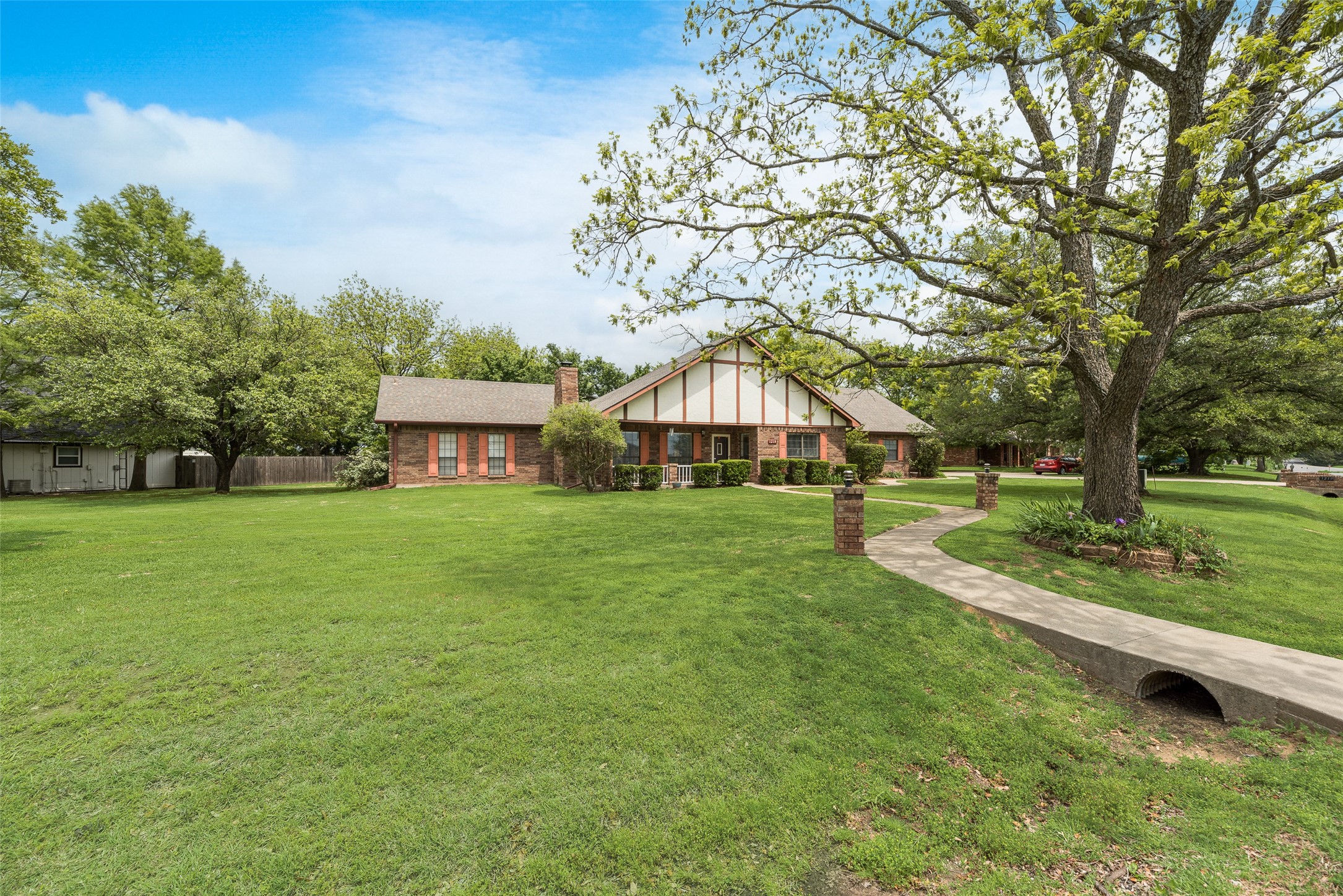 Photos of 1219 Kiowa Dr E Lake Kiowa TX 76240