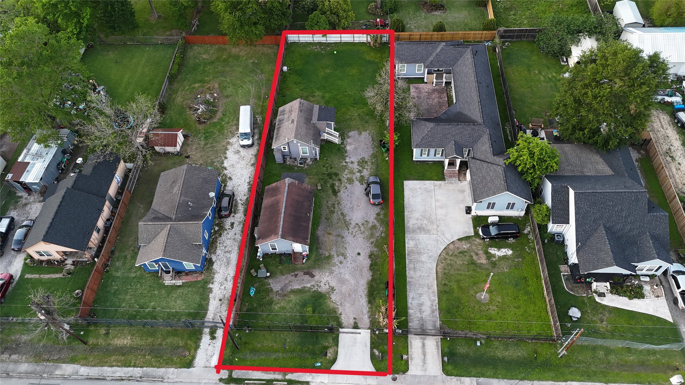 Photos of 1013 Bennington St Houston TX 77022
