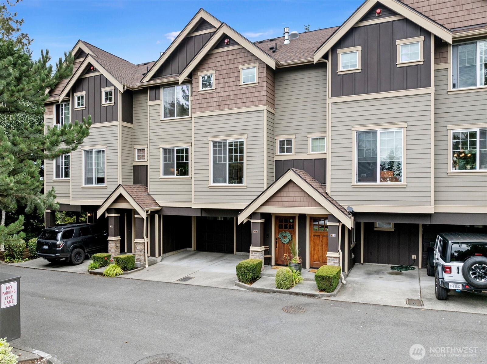 Photos of 19439 1st Ave S Apt F2 Normandy Park WA 98148