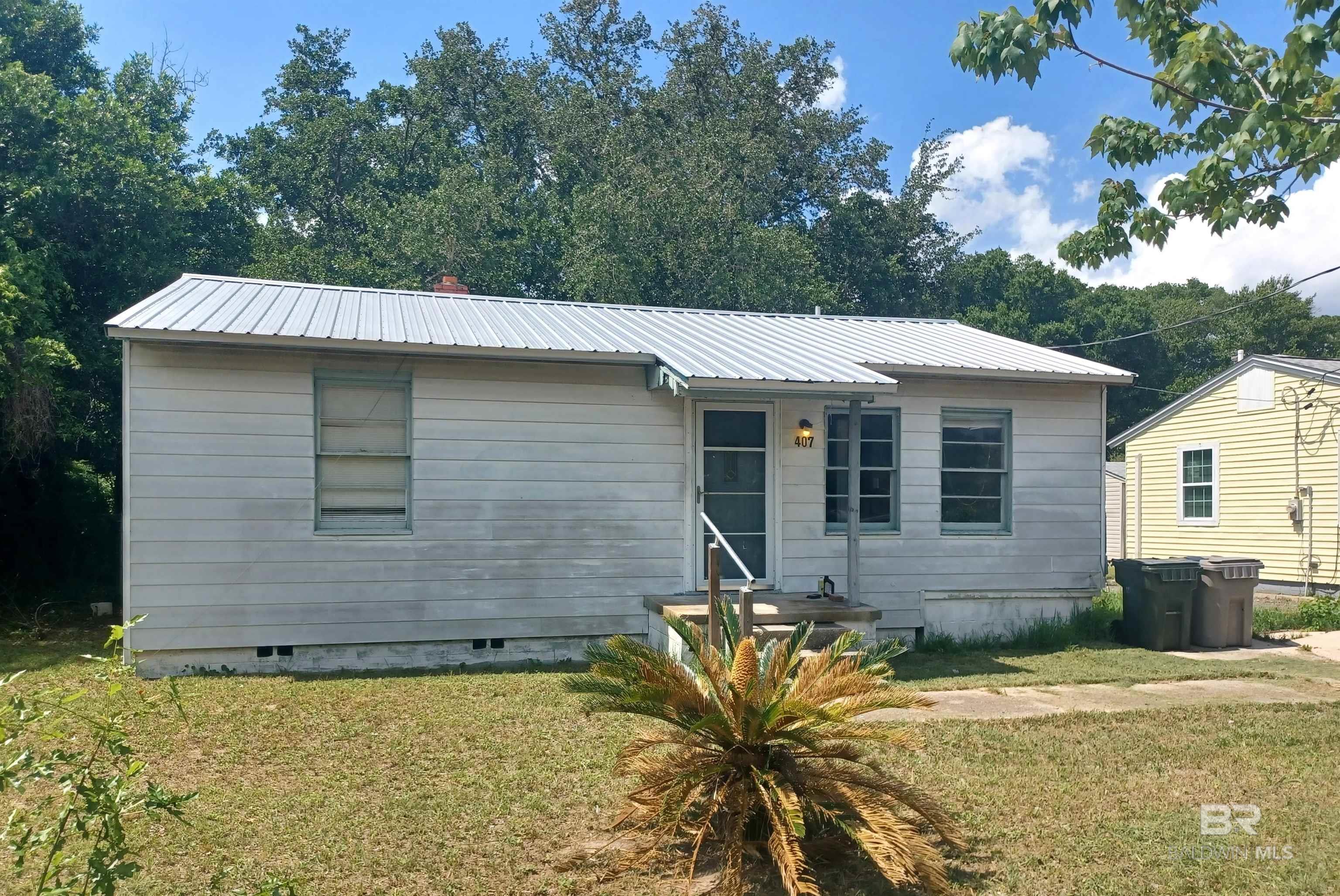 Photos of 407 Chaseville St Pensacola FL 32507