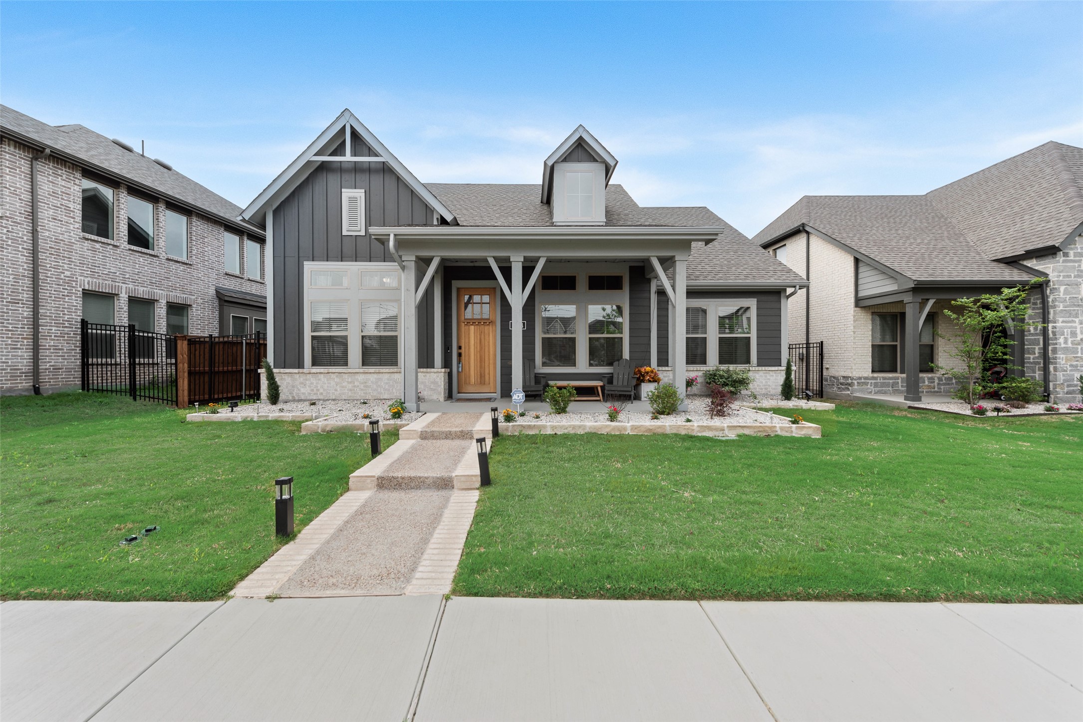 Photos of 1028 Almond Blossom Cir Crowley TX 76036