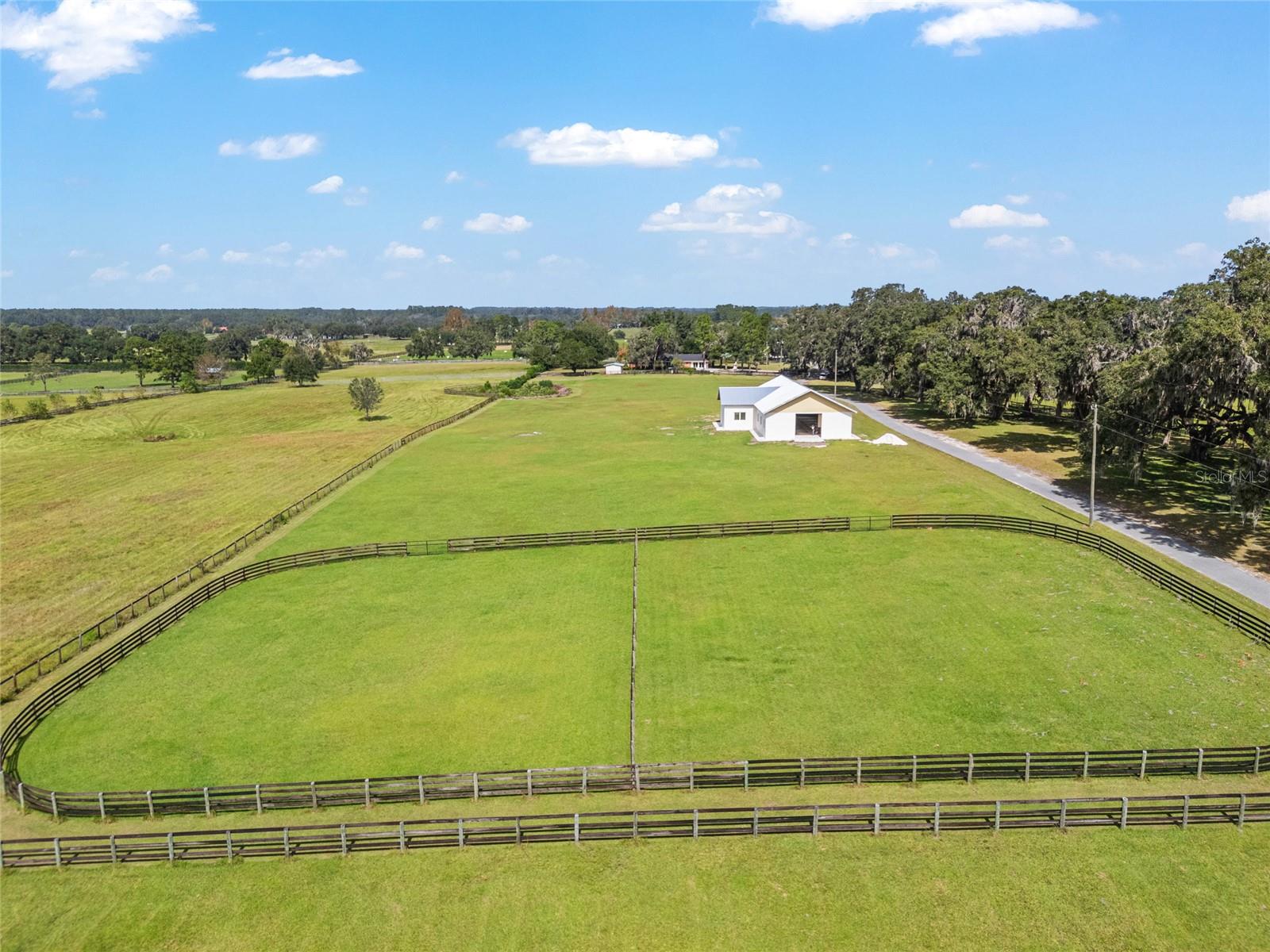 Photos of 8544 NW 160th Ave Morriston FL 32668