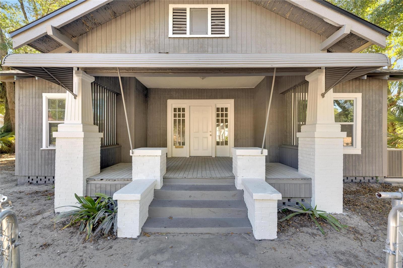 Photos of 907 E North Bay St Tampa FL 33603