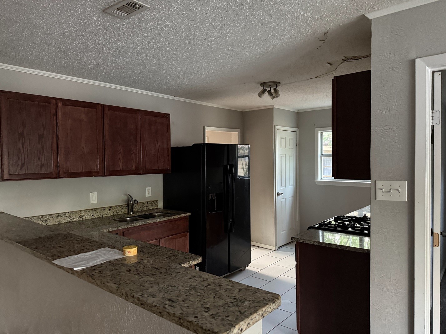 Photos of 1844 Montclair Dr Fort Worth TX 76103
