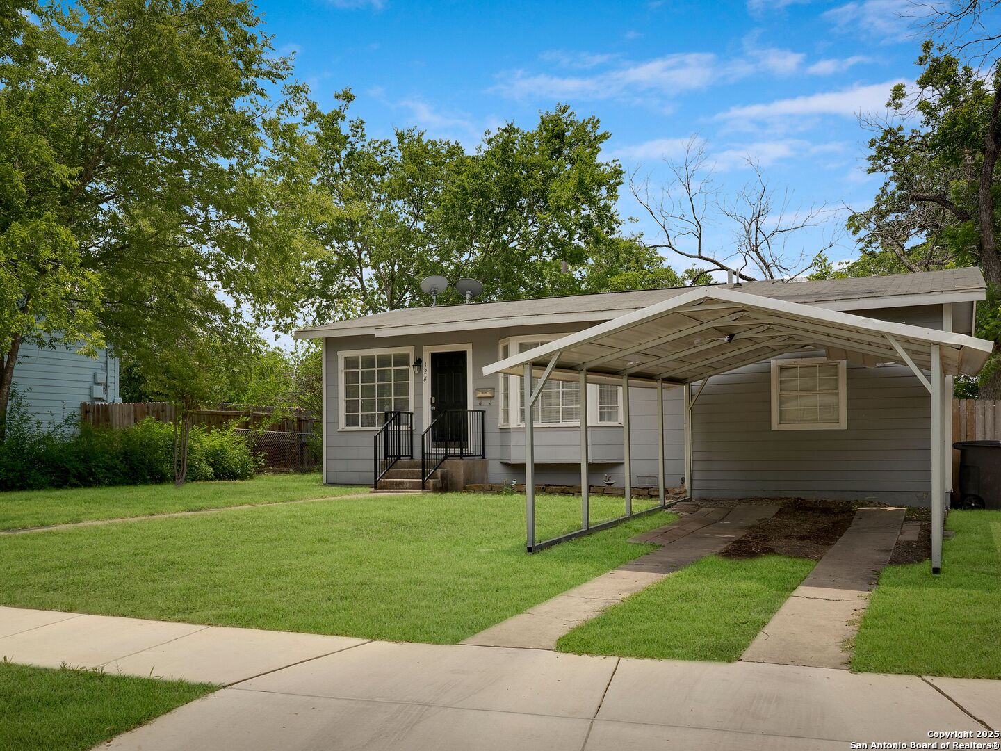 Photos of 126 Arnold San Antonio TX 78213