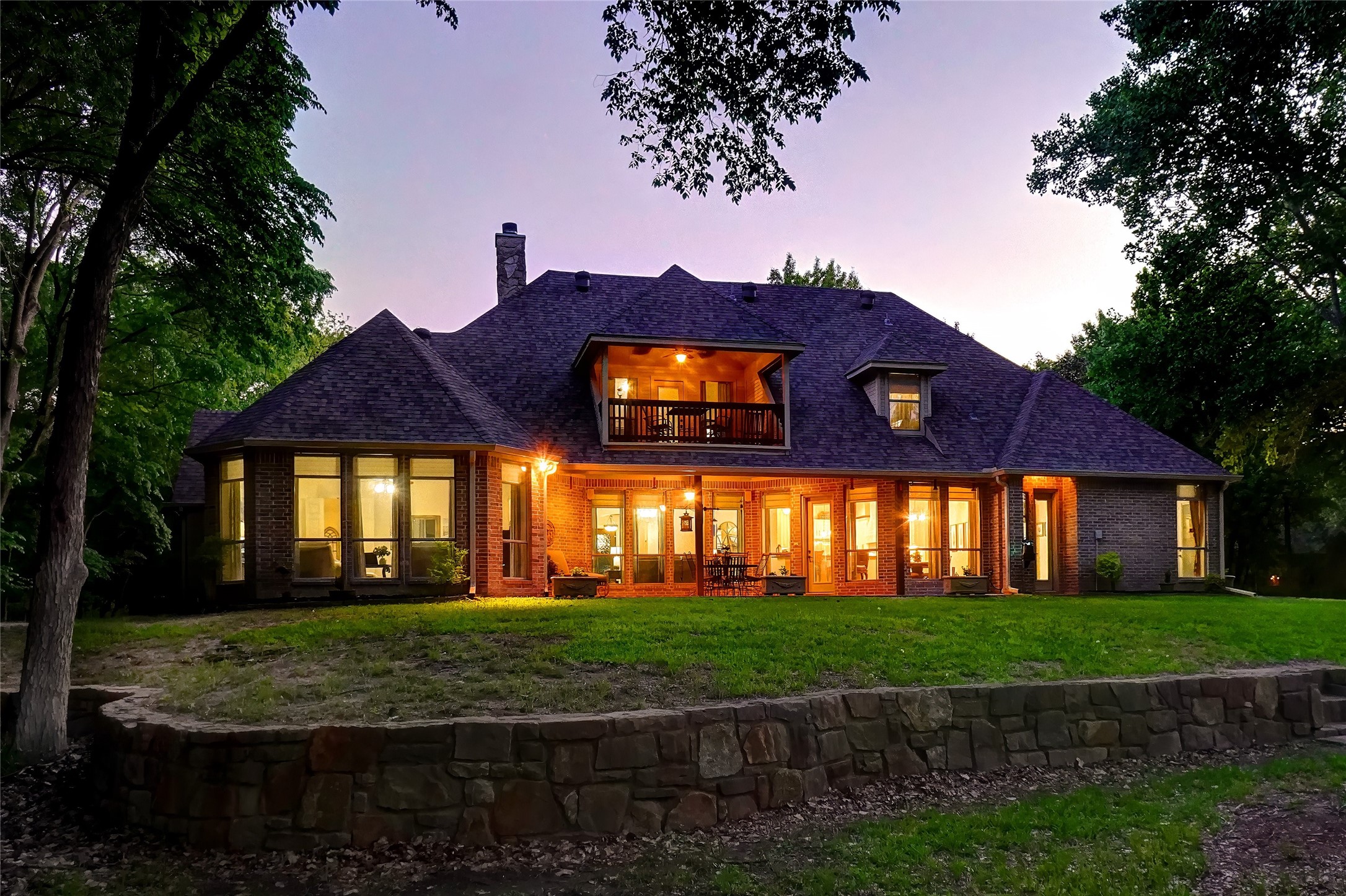 Photos of 7200 Oak Creeks Ct Fort Worth TX 76135