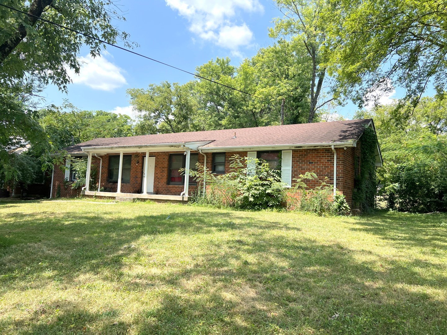 Photos of 437 Ezell Pike Nashville TN 37217