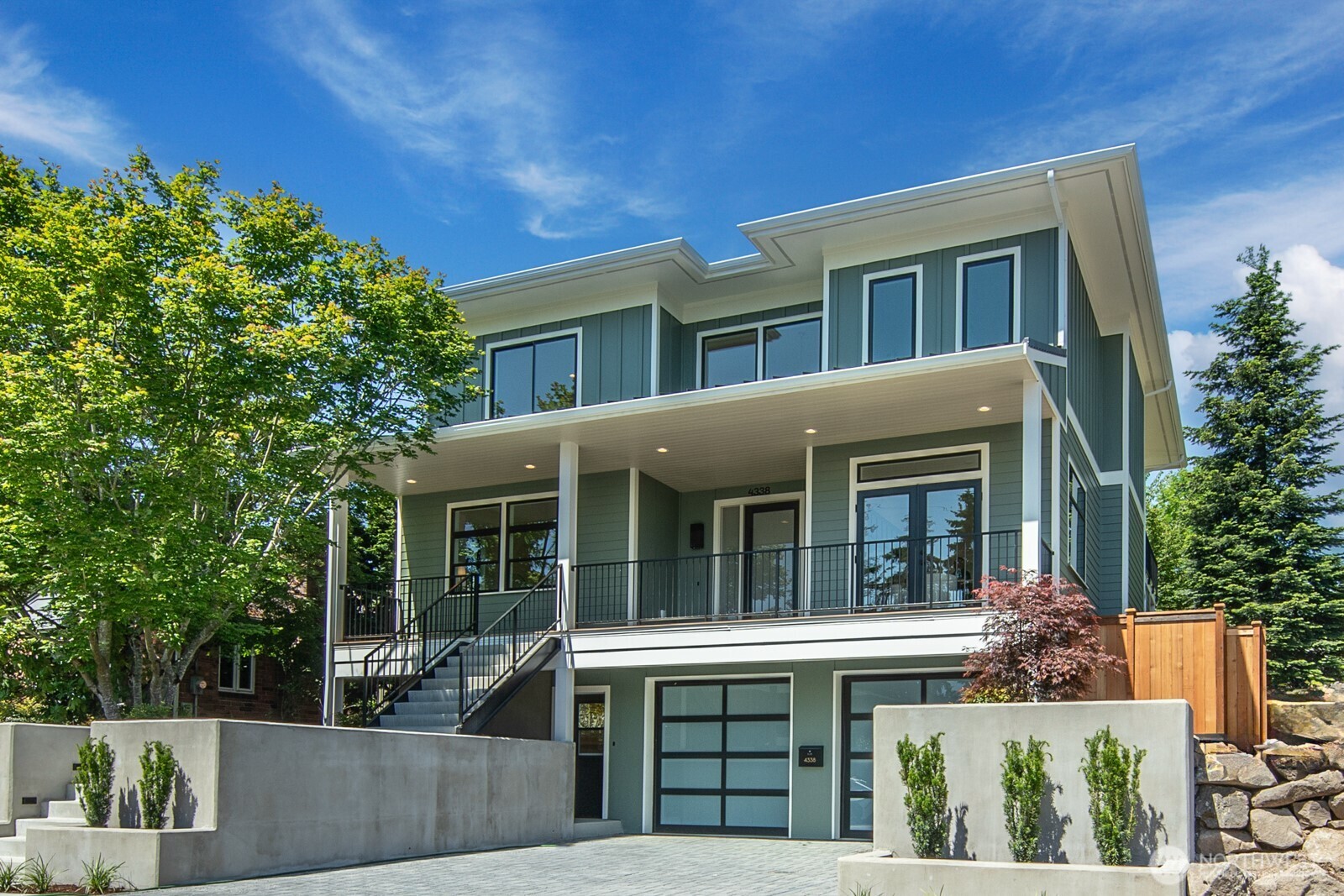 Photos of 4338 NE 58th St Seattle WA 98105