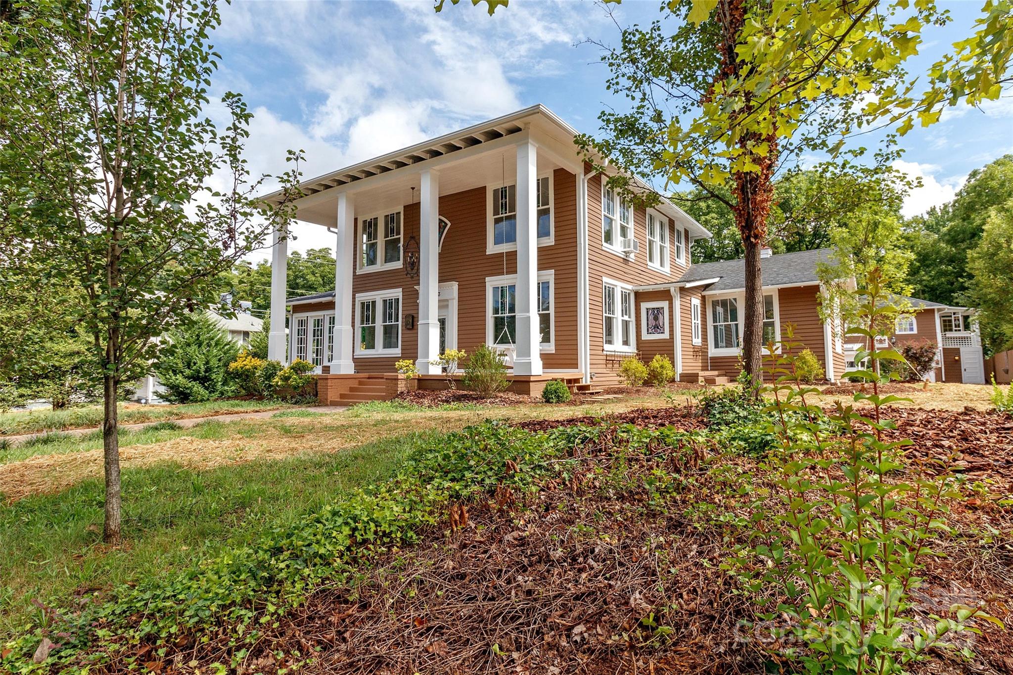 Photos of 903 W Franklin St Monroe NC 28112