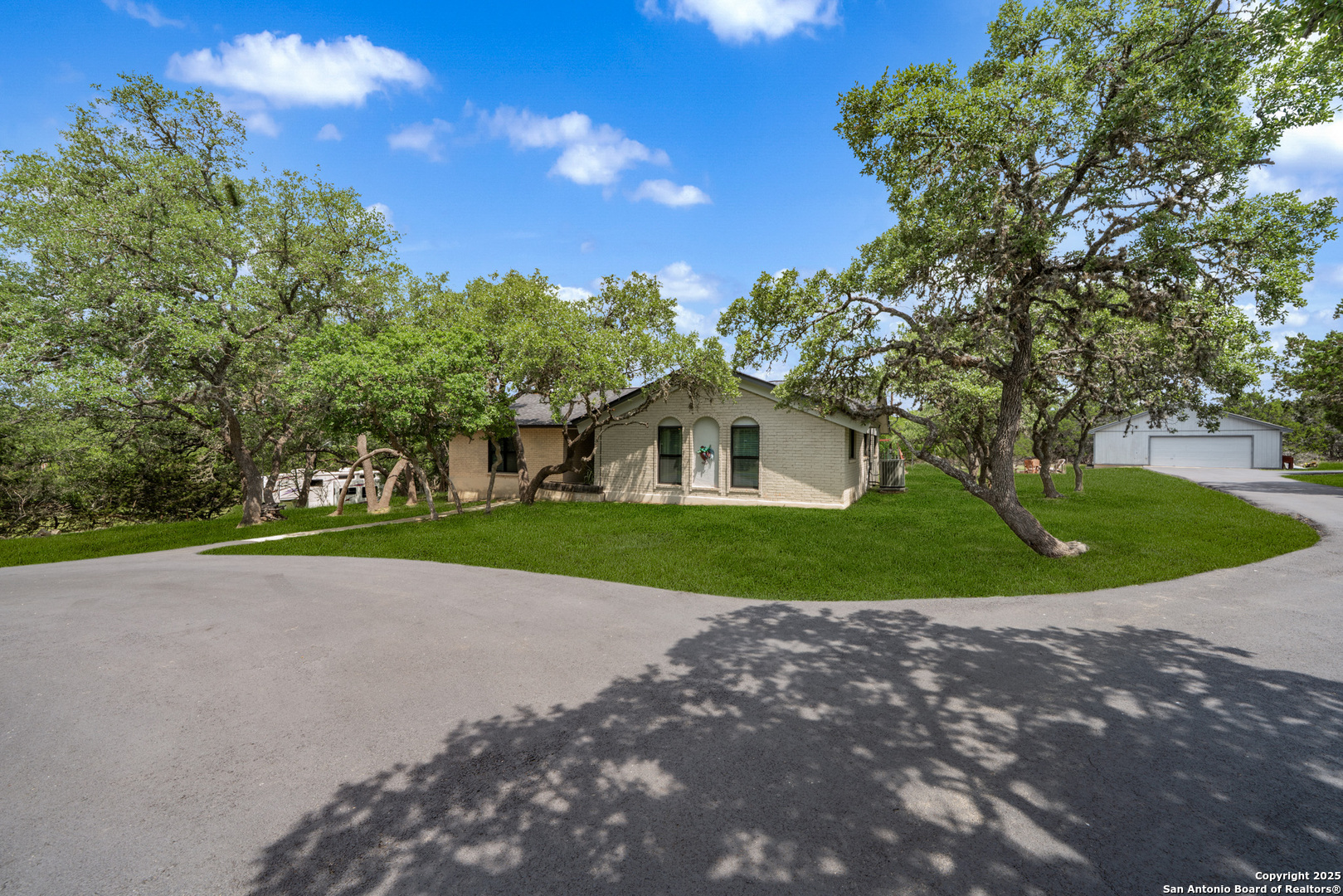 Photos of 1397 Desert Gold Boerne TX 78006