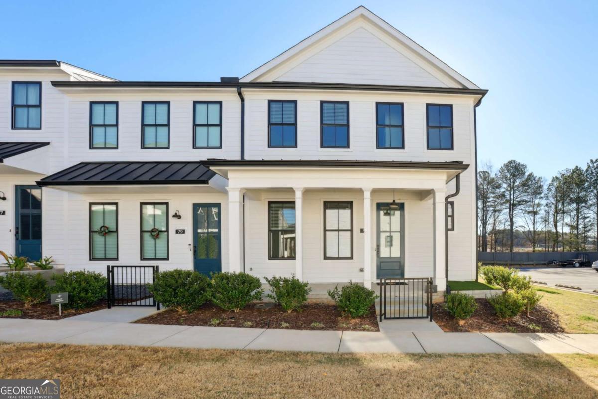 Photos of 83 ARNOLD POPLAR LN AUBURN GA 30011