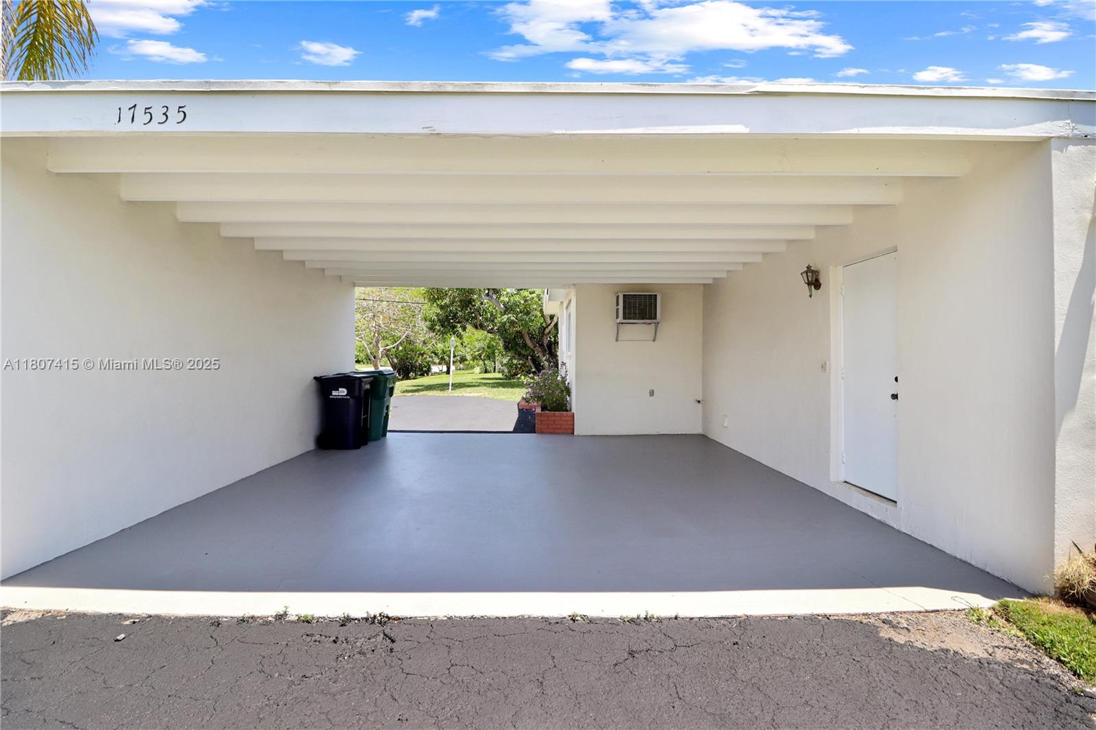 Photos of 17535 SW 91st Ave Palmetto Bay FL 33157