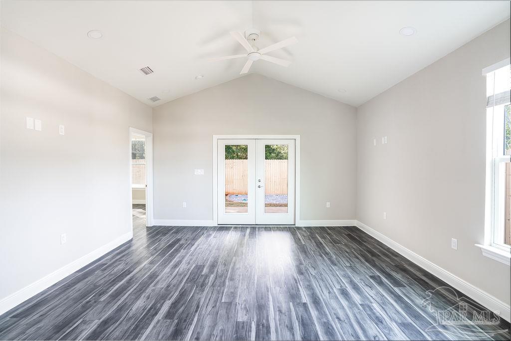 Photos of 5261 Plateau Rd Pensacola FL 32507