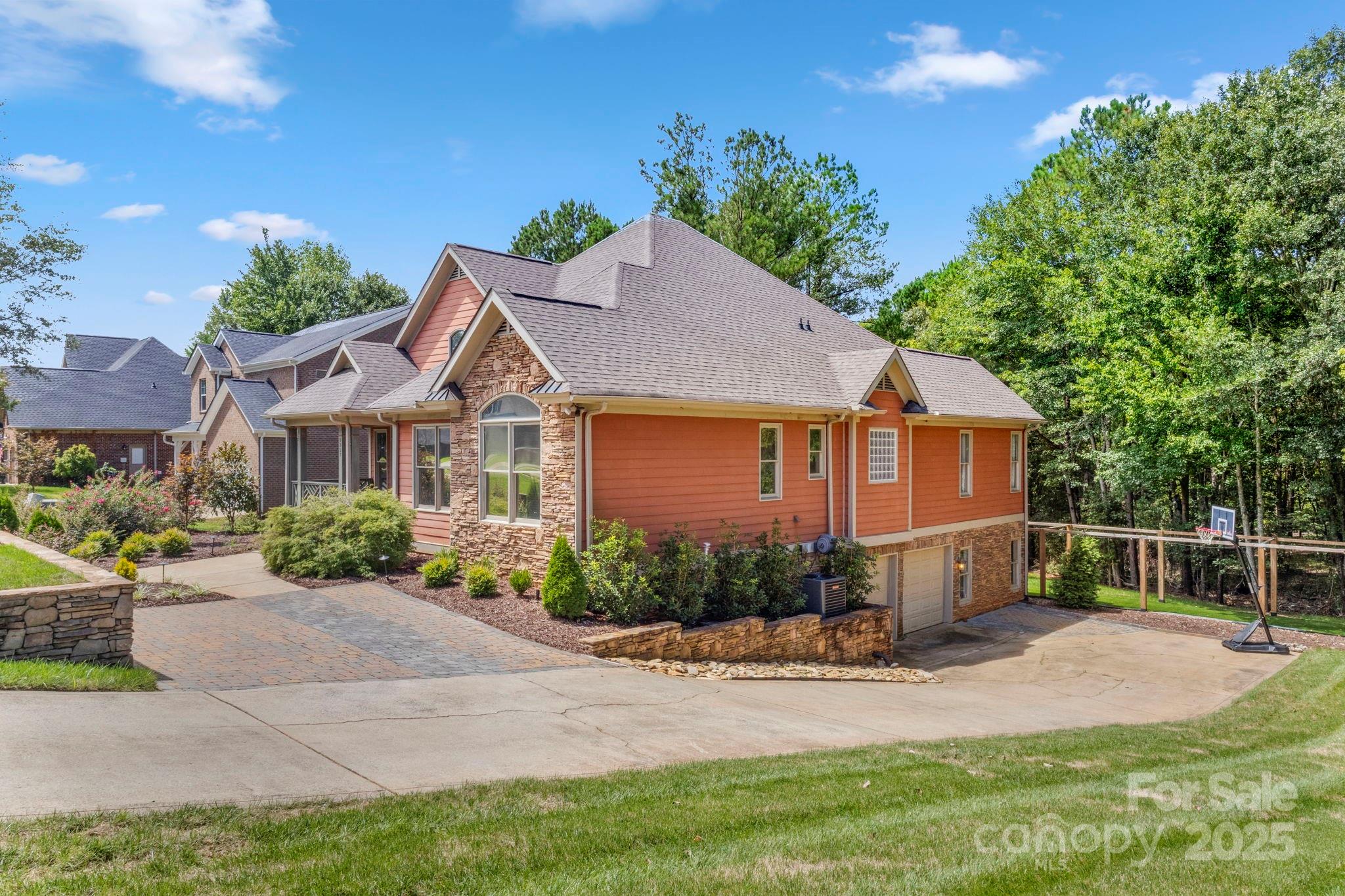 Photos of 1327 Moonshadow Ln Shelby NC 28150