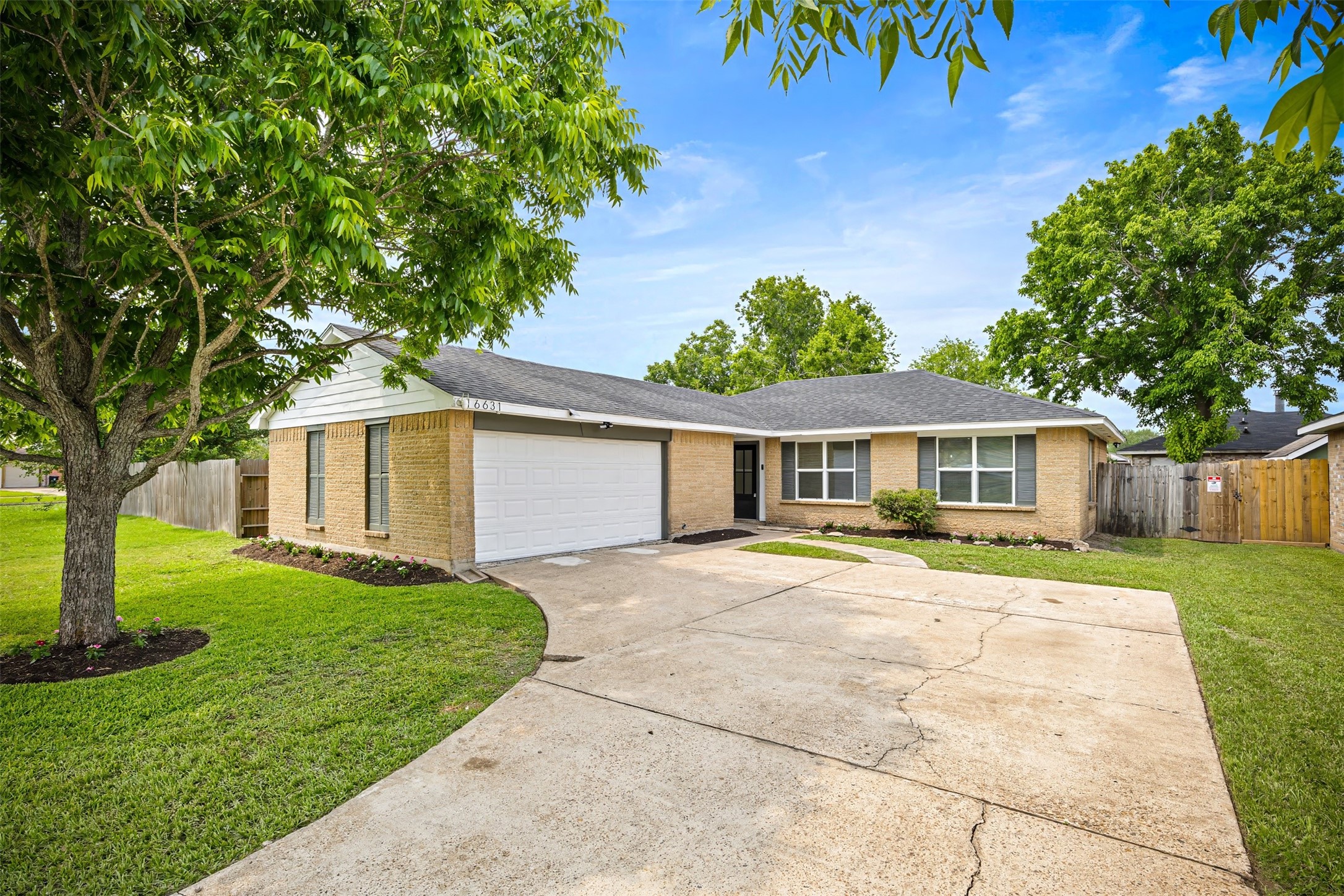Photos of 16631 Quiet Quail Dr Missouri City TX 77489