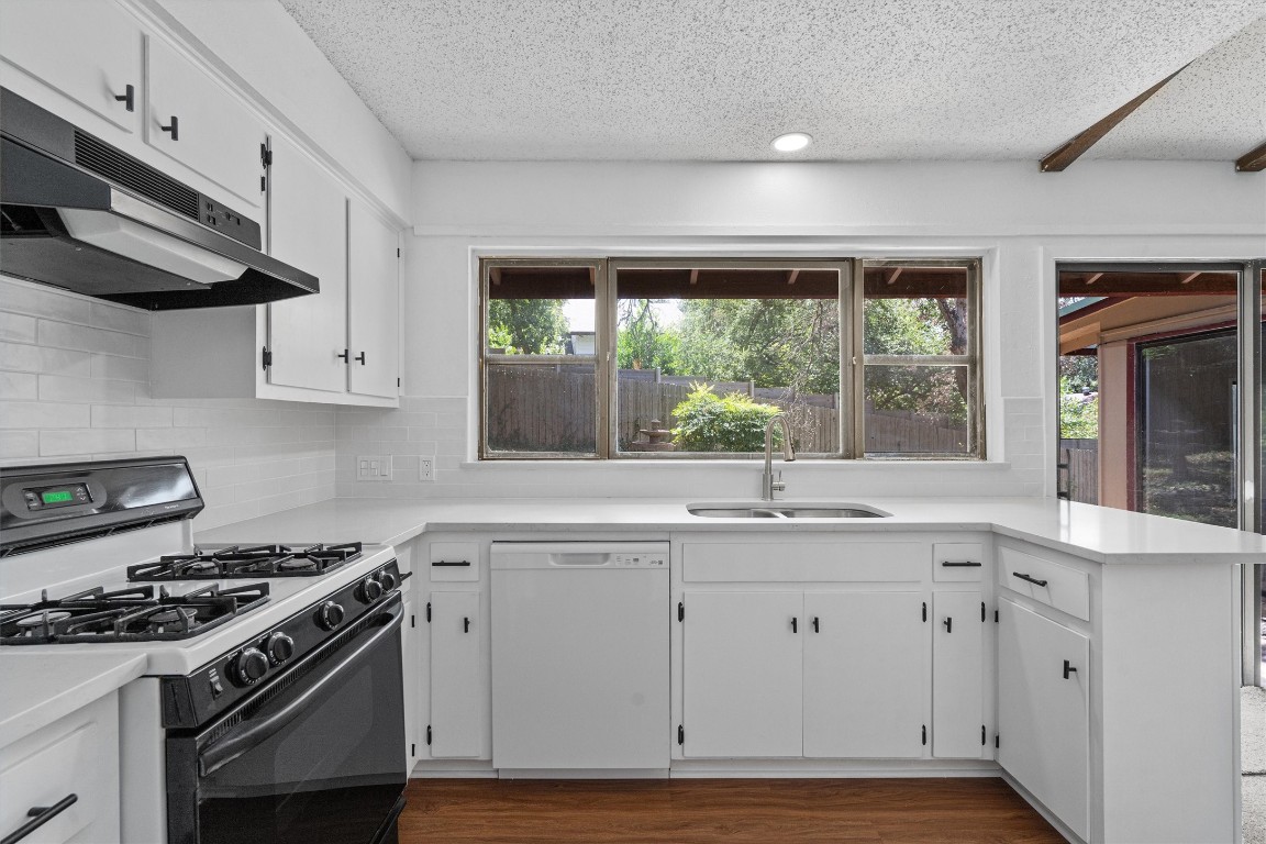 Photos of 8702 Wildridge Dr Austin TX 78759