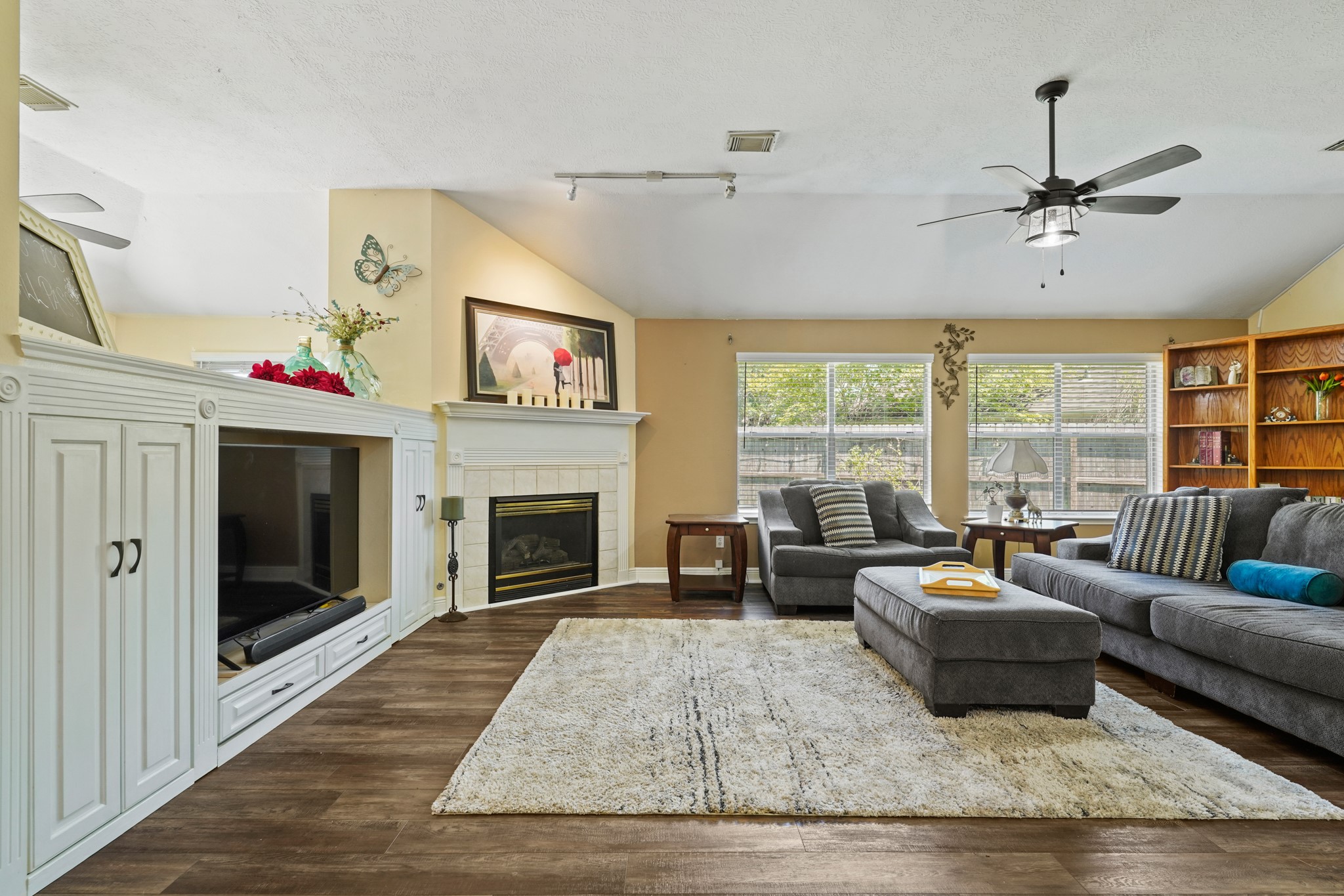 Photos of 5102 Cherrywood Ct League City TX 77573