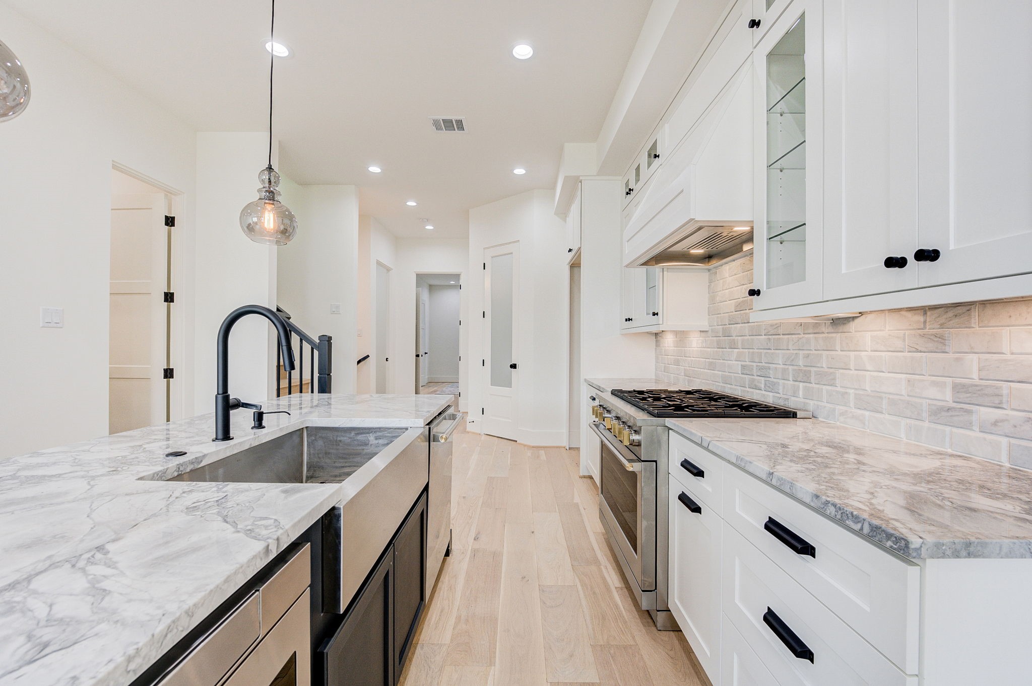 Photos of 712 W 22nd St Unit C Houston TX 77008