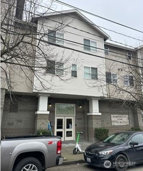 Photos of 2401 SW Brandon St Seattle WA 98106
