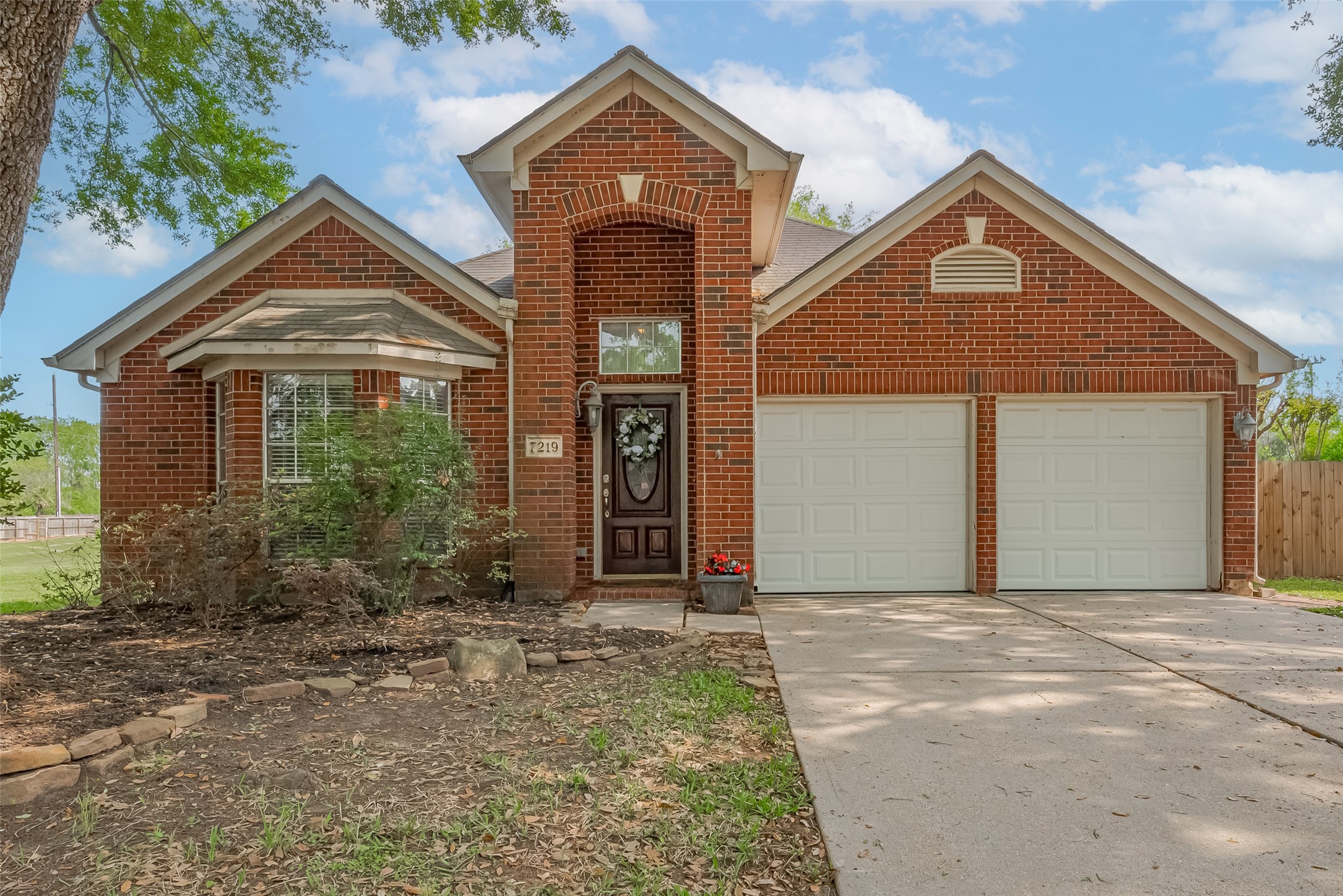 Photos of 7219 Shadyside Cir Missouri City TX 77459