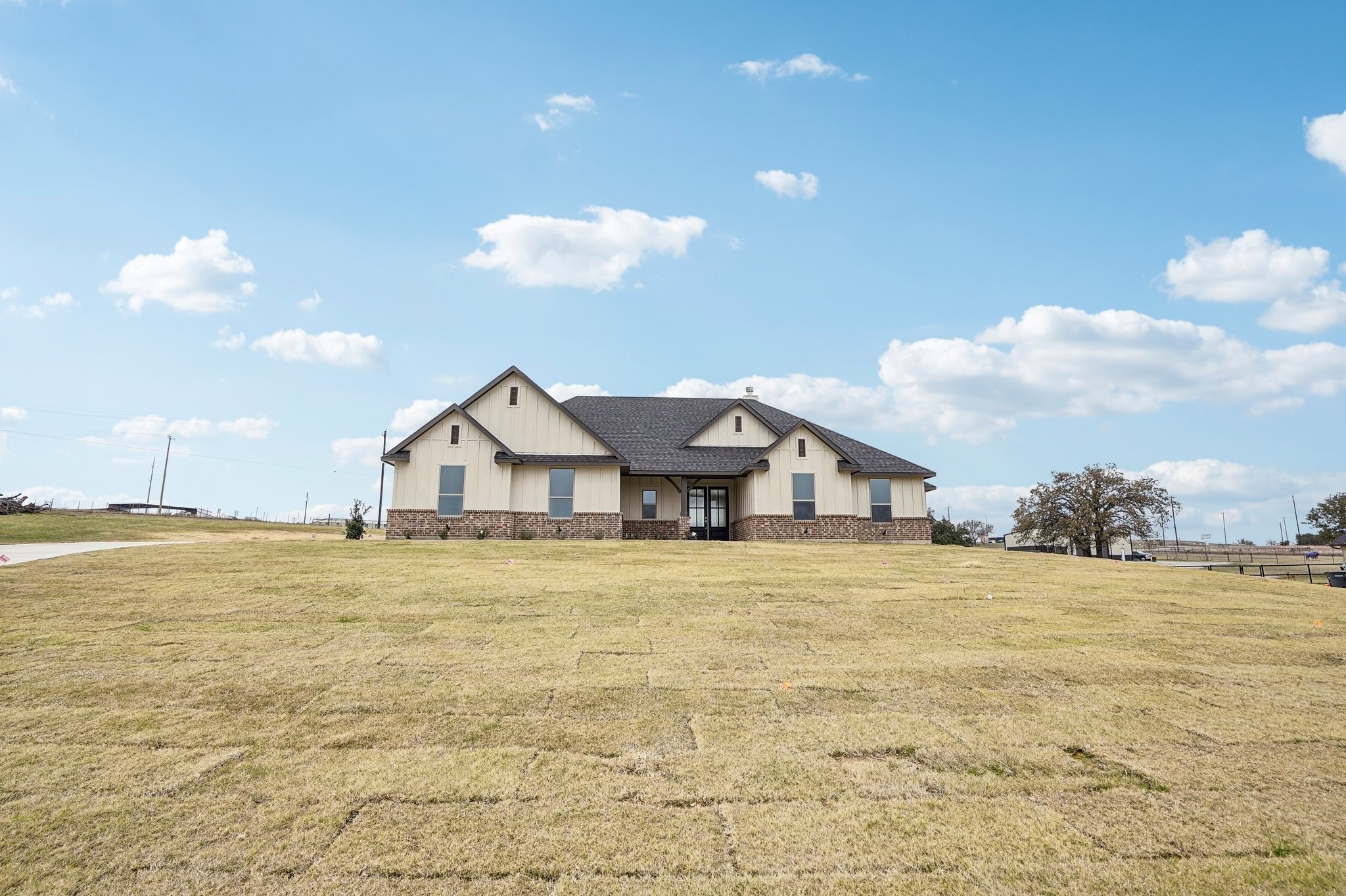Photos of 1176 Paradise Pkwy Poolville TX 76487