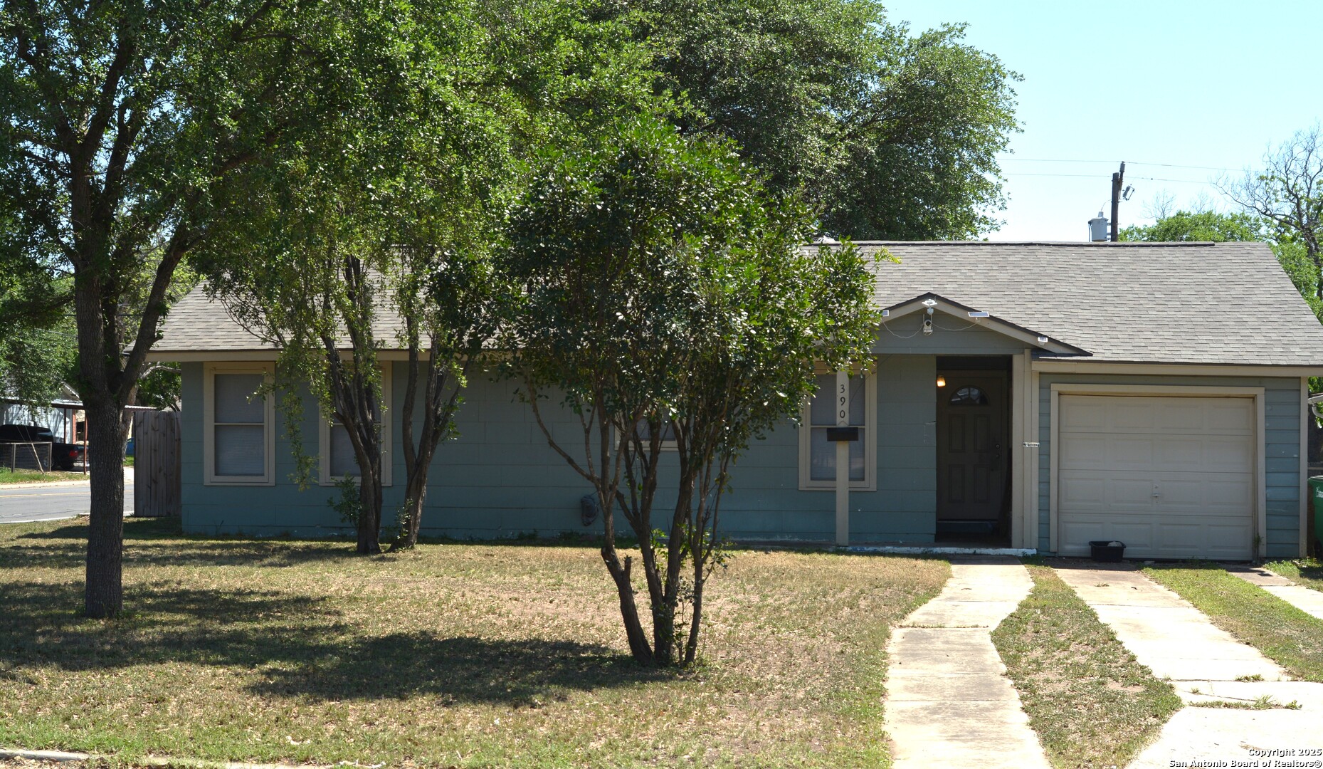 Photos of 390 Harcourt Ave San Antonio TX 78223