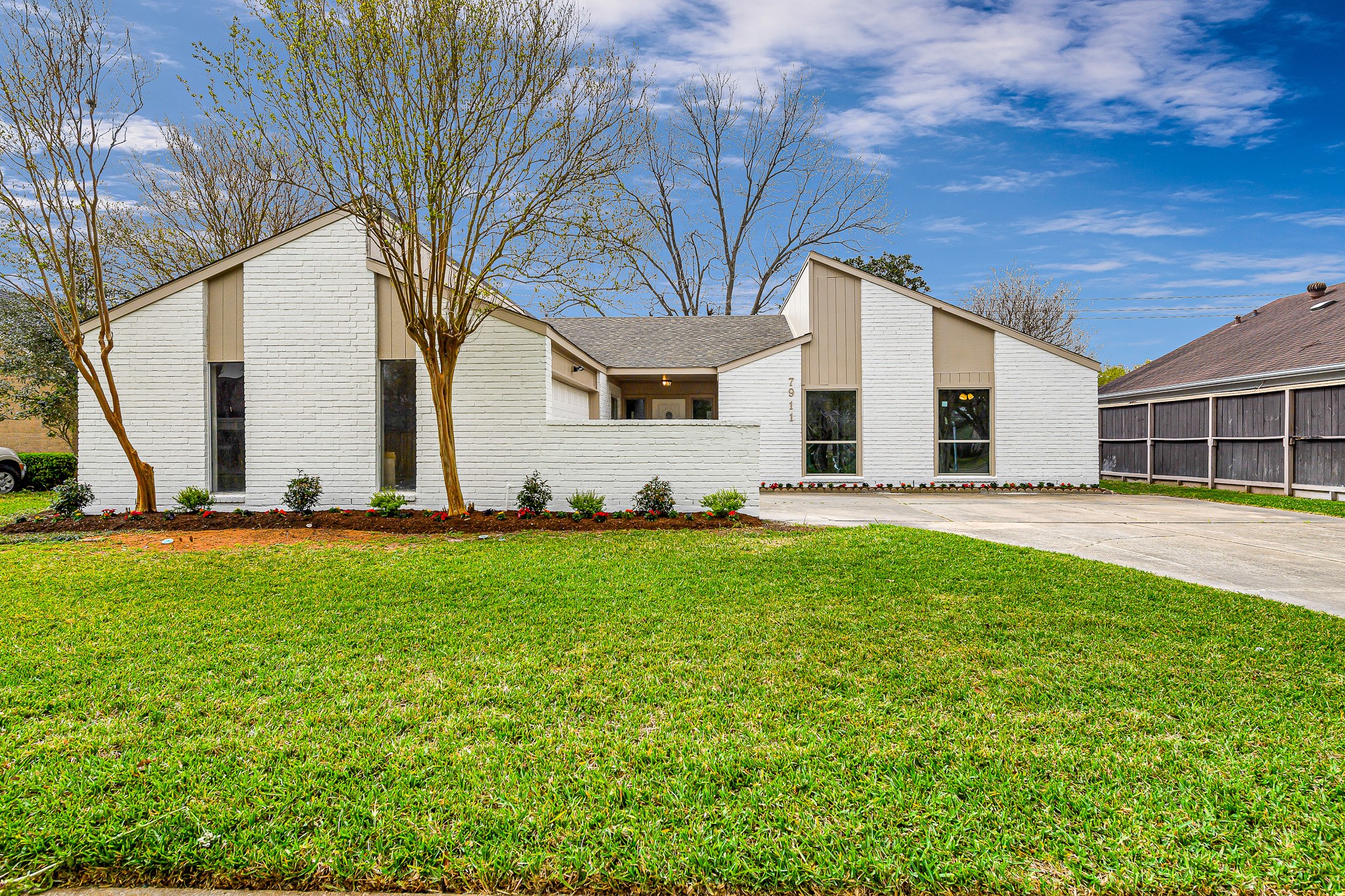 Photos of 7911 Portal Dr Houston TX 77071