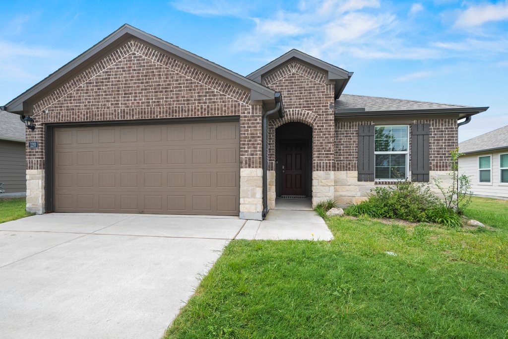 Photos of 120 Hazel Grv San Marcos TX 78666