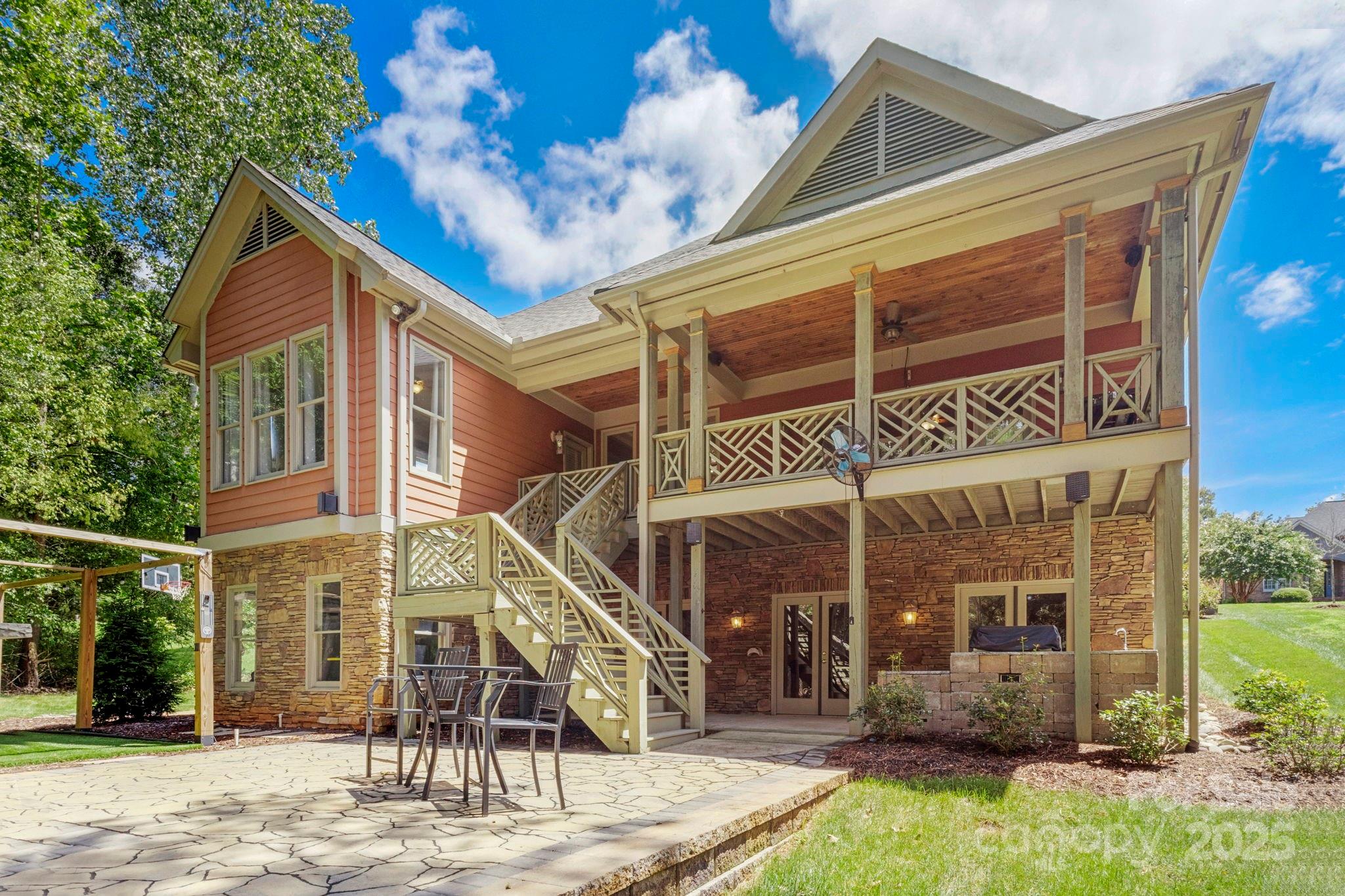 Photos of 1327 Moonshadow Ln Shelby NC 28150