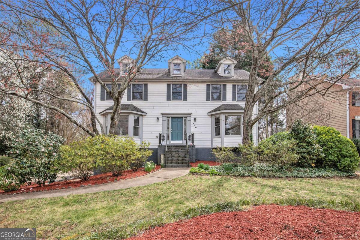 Photos of 930 Camden Hill Ct Lawrenceville GA 30046