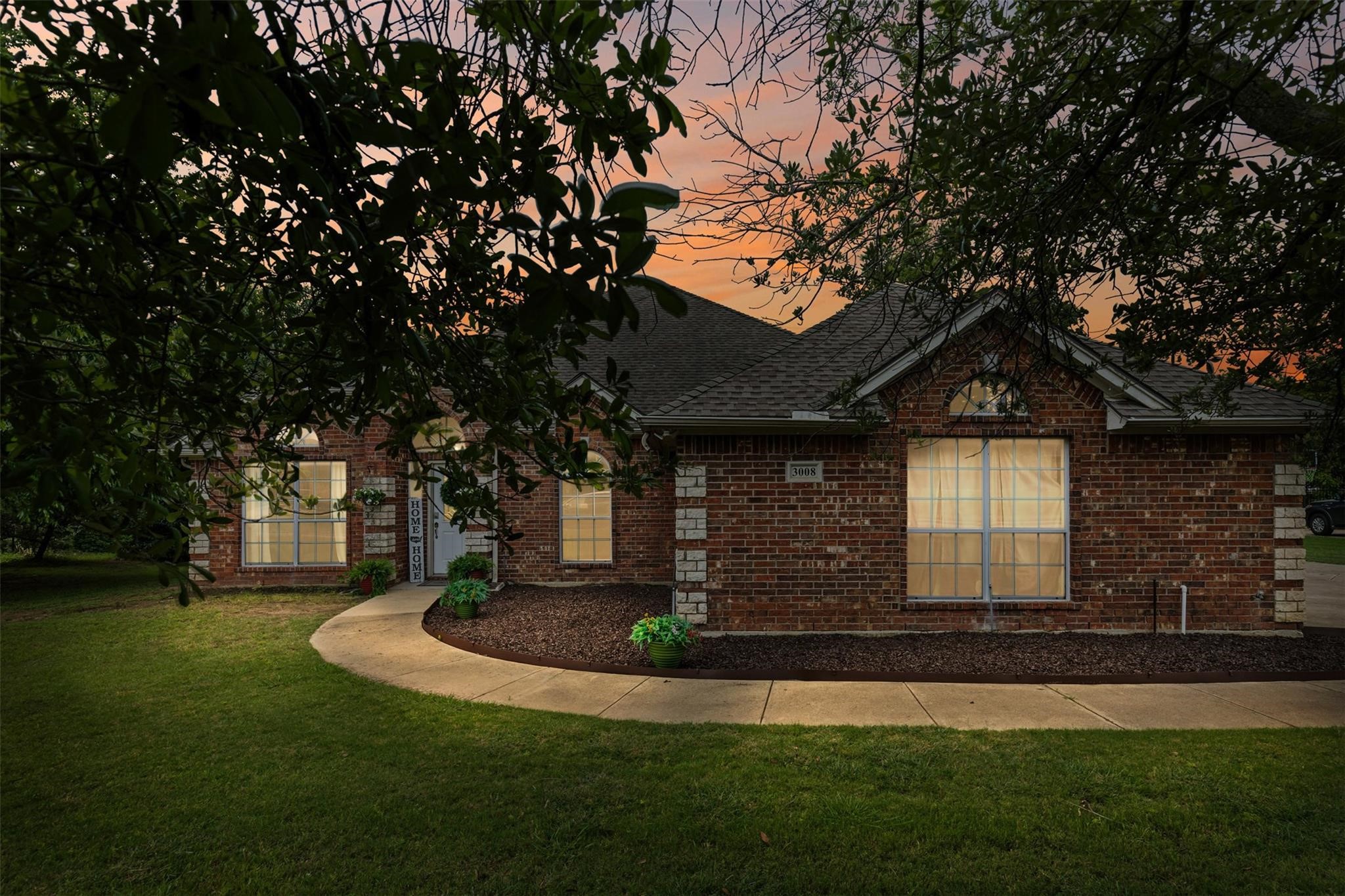 Photos of 3008 Running Brook Dr Joshua TX 76058