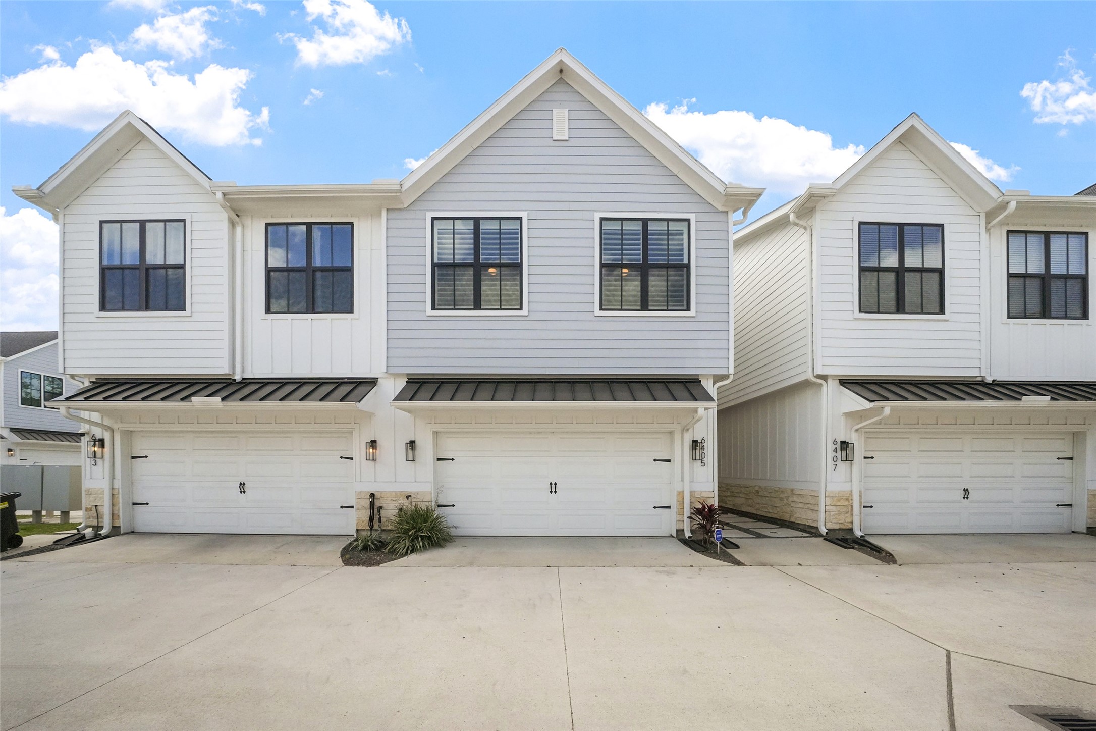 Photos of 6405 Highland Pine Ln Houston TX 77091