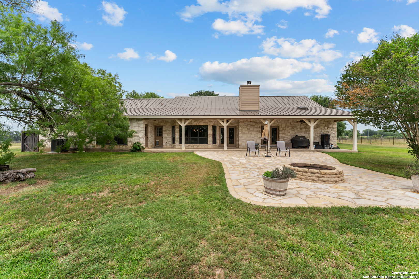 Photos of 4997 Pittman Rd Adkins TX 78101