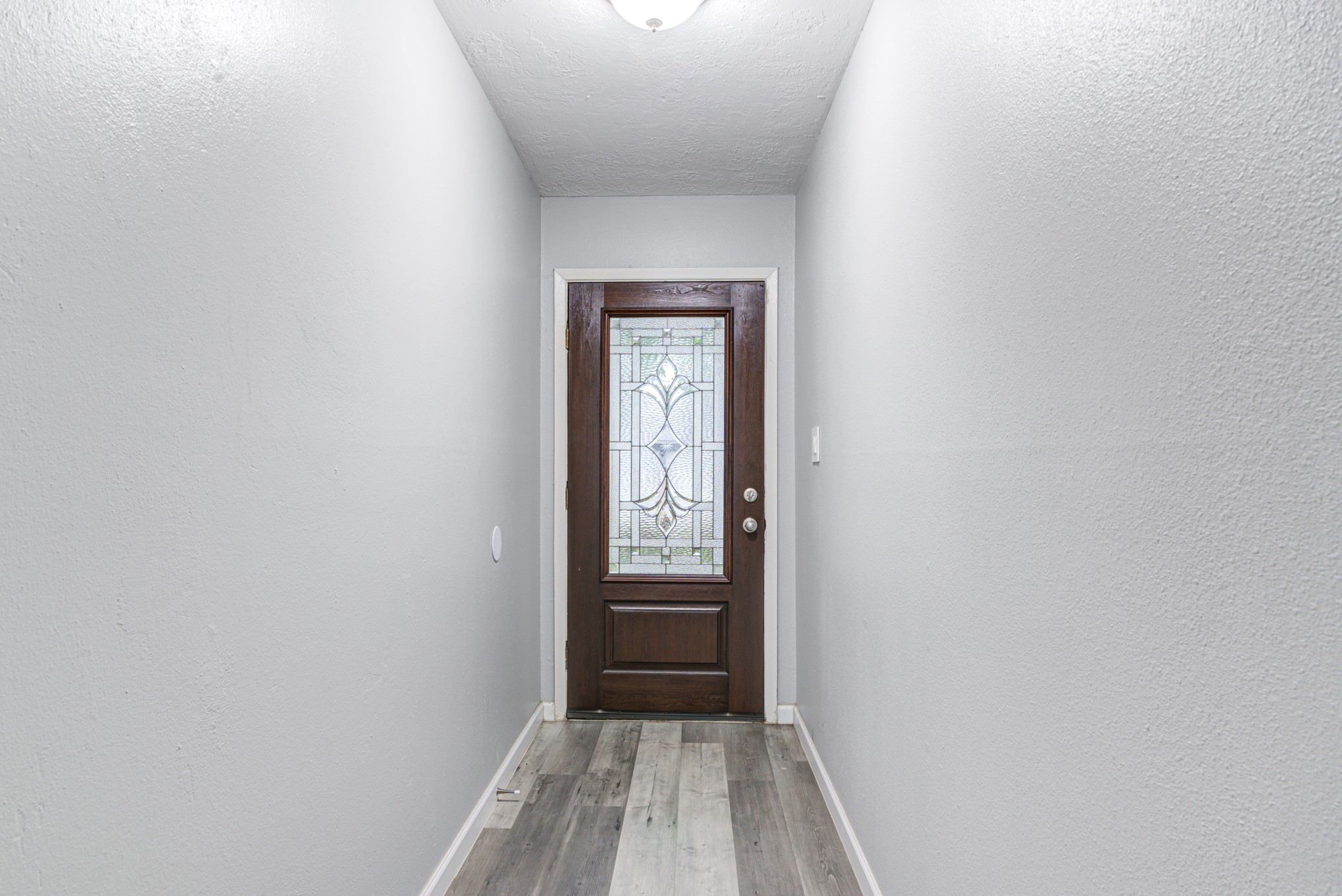 Photos of 401 Castlelake Dr Friendswood TX 77546