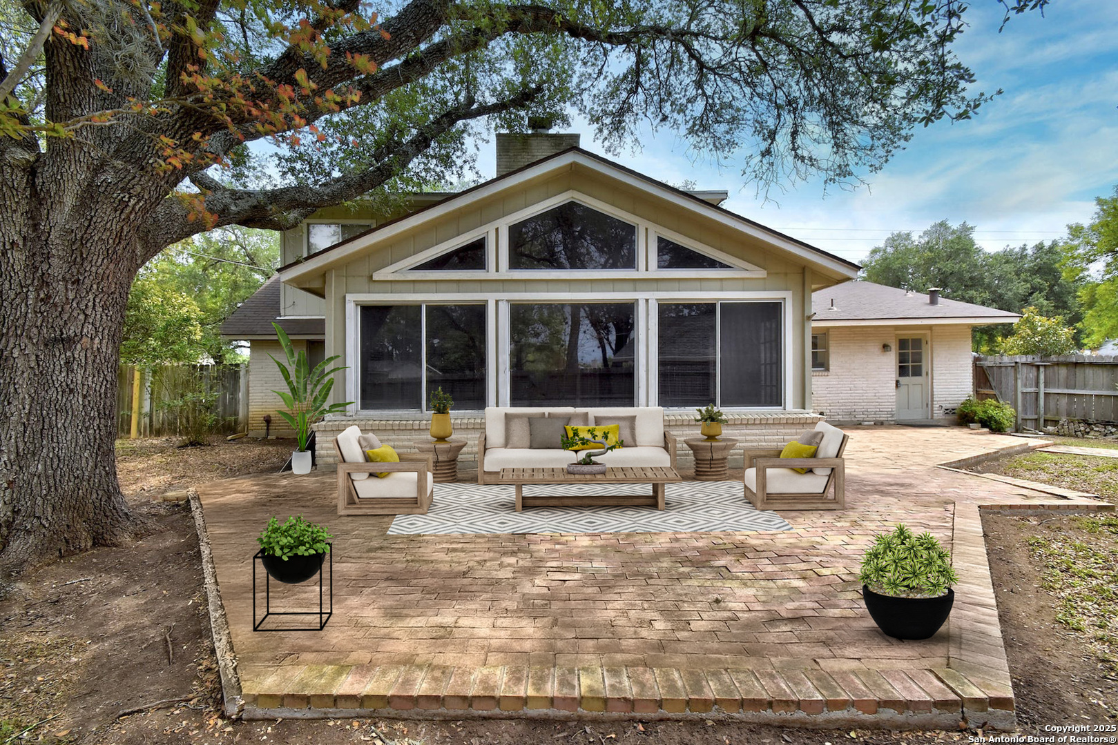 Photos of 5801 Windvale Dr Windcrest TX 78239